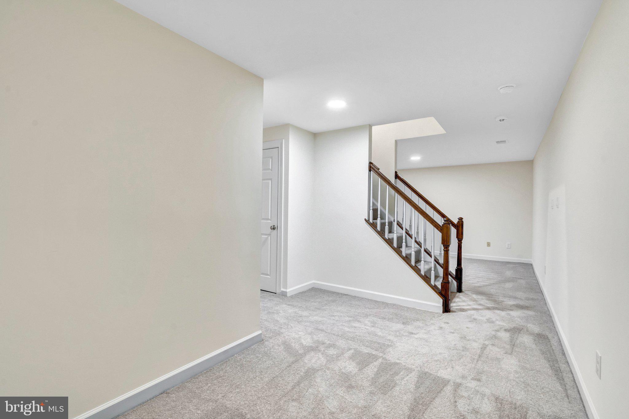 CENTER RIDGE - Residential