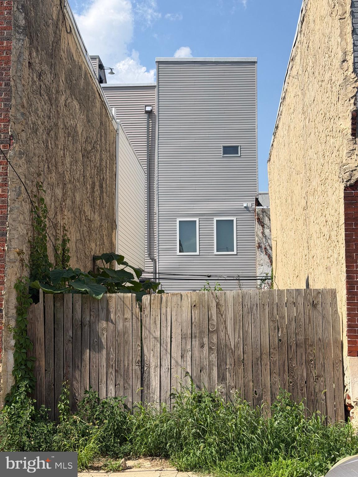 Prime vacant lot in the desirable Newbold section of South Philadelphia. Excellent opportunity for residential development in a thriving neighborhood near Broad Street, public transit, Center City, dining, shopping, and major highways. Don't miss this chance to build in a rapidly growing location.
