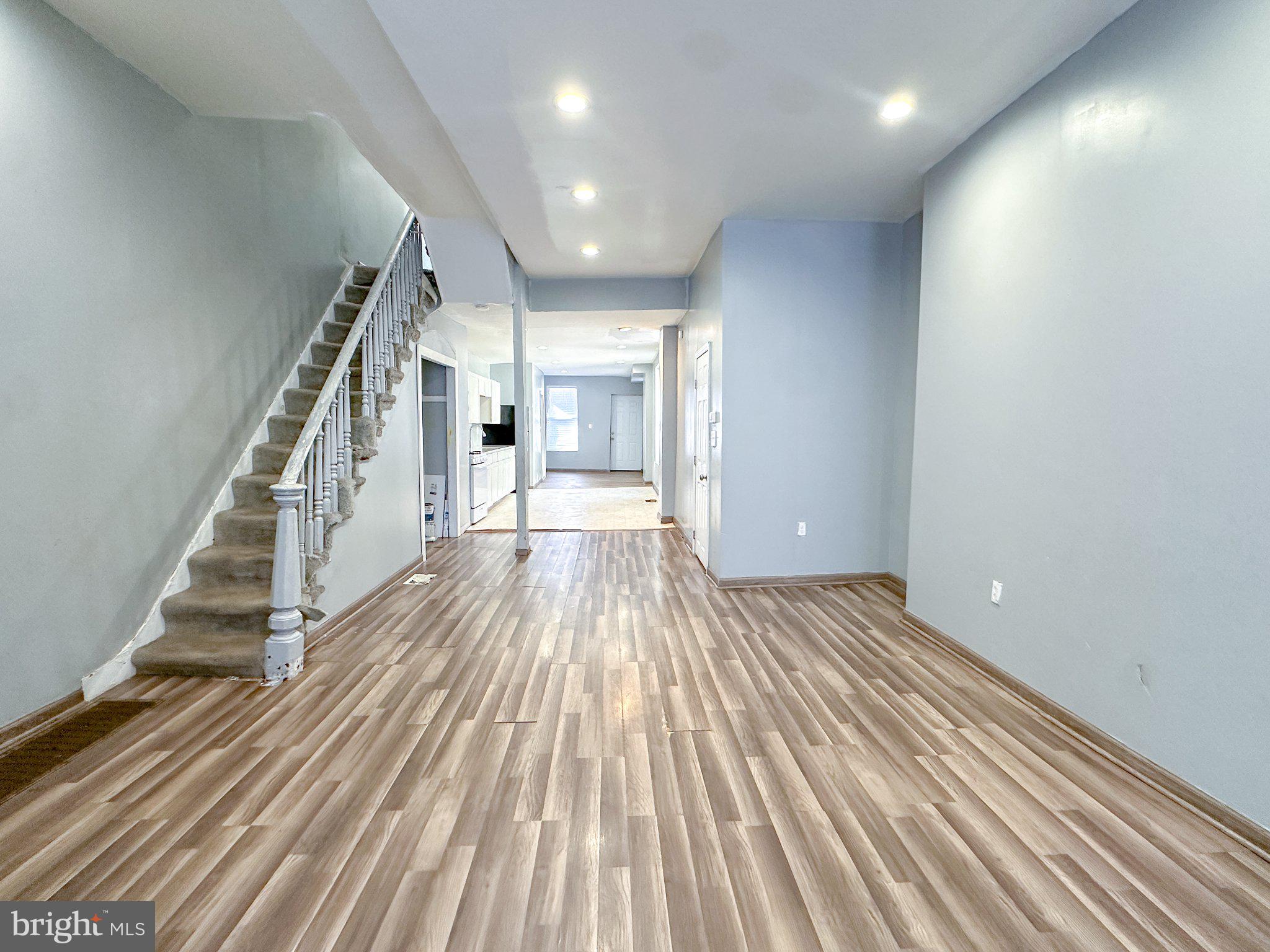 SHARSWOOD - Residential