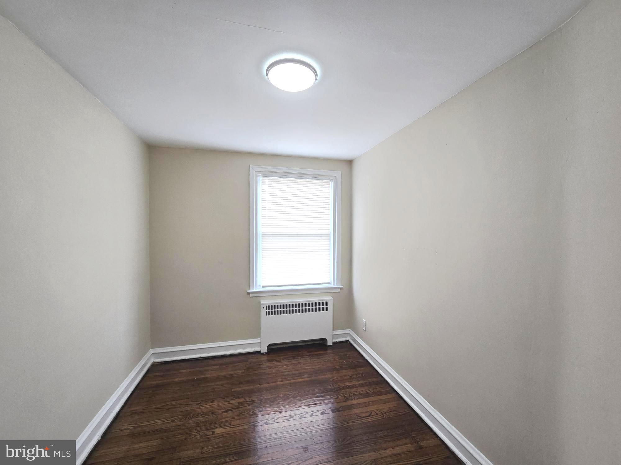 OXFORD CIRCLE - Residential Lease