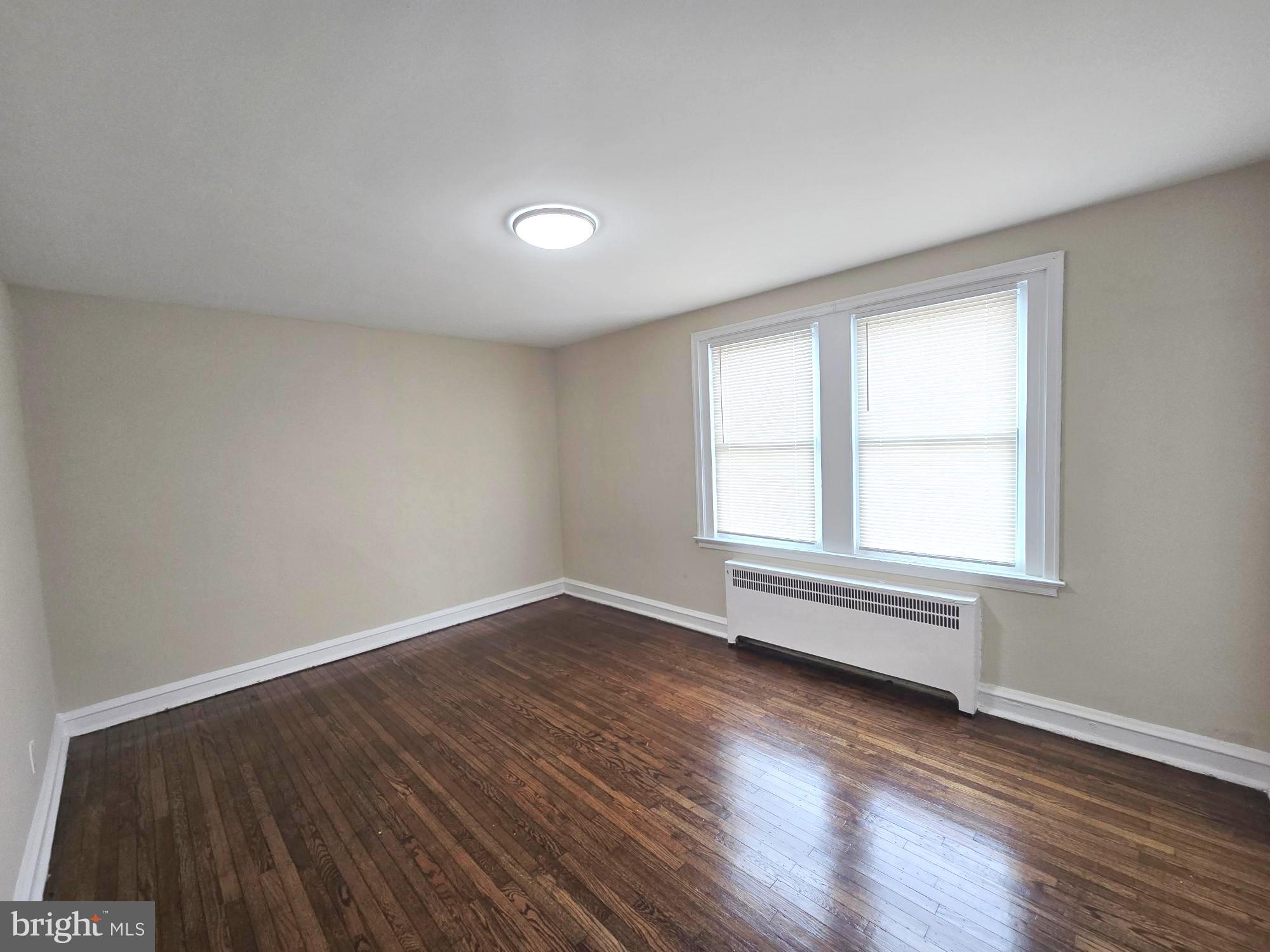 OXFORD CIRCLE - Residential Lease