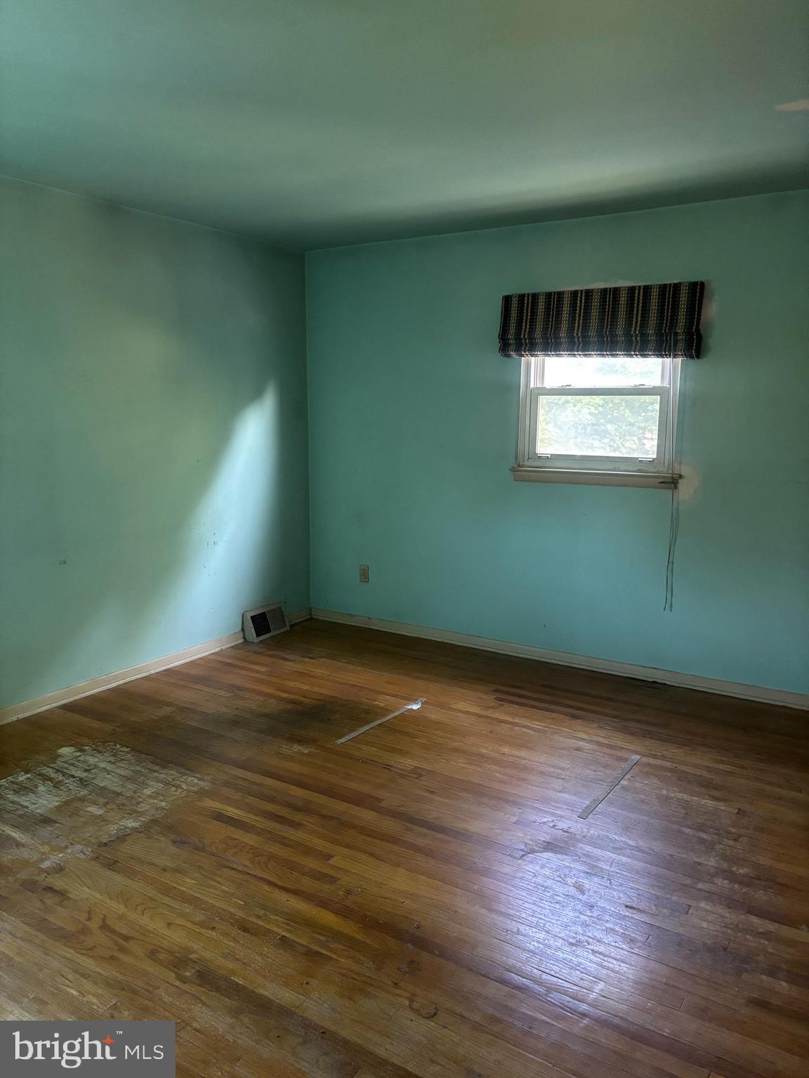 NORRIS HILLS CT - Residential