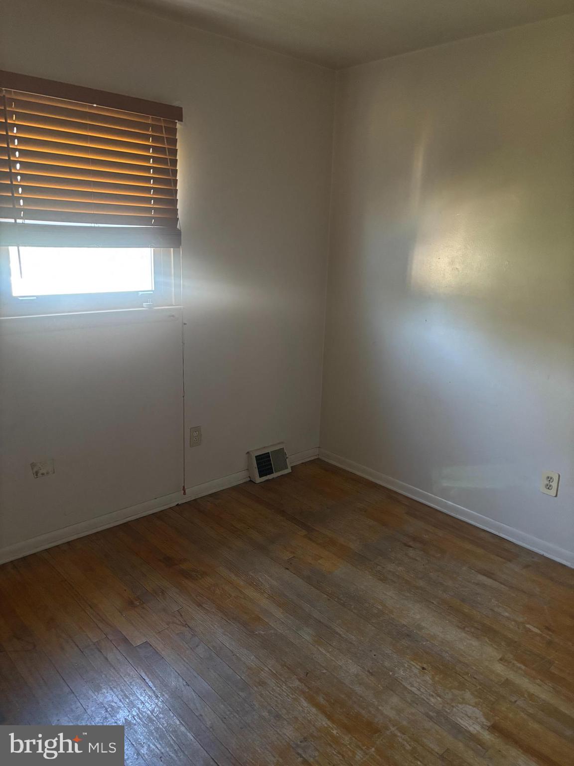 NORRIS HILLS CT - Residential