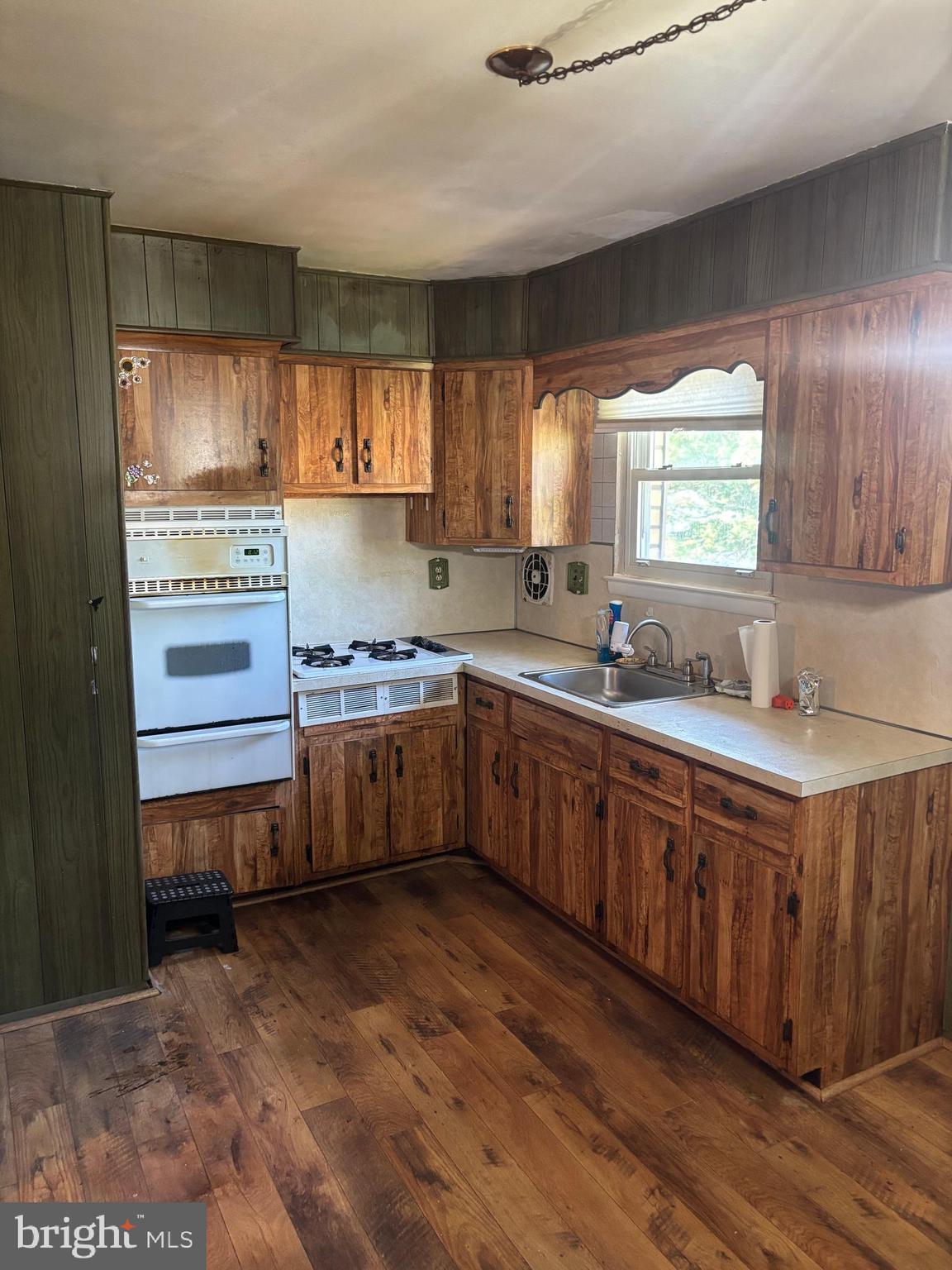 NORRIS HILLS CT - Residential