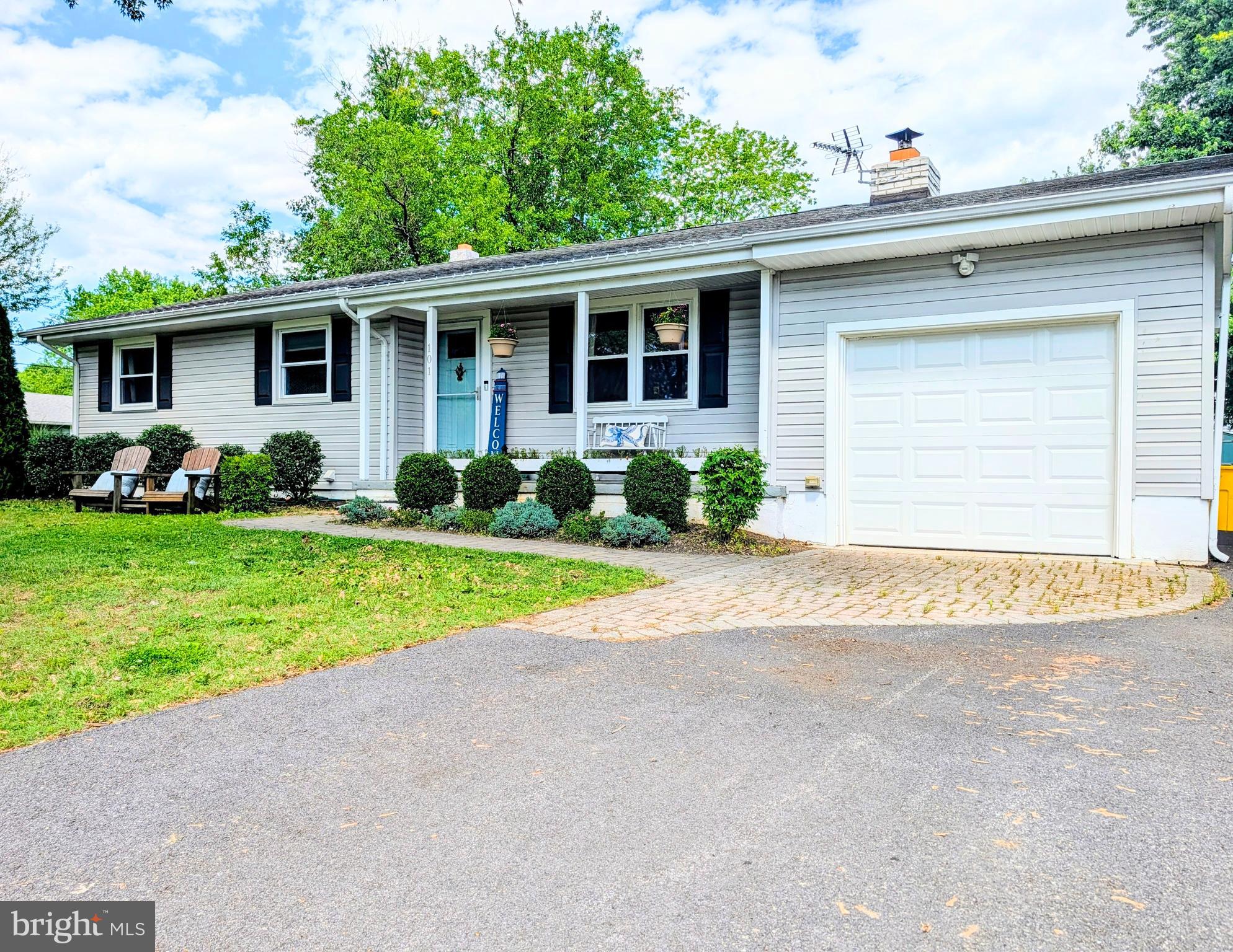 CHESAPEAKE ESTATES - Residential