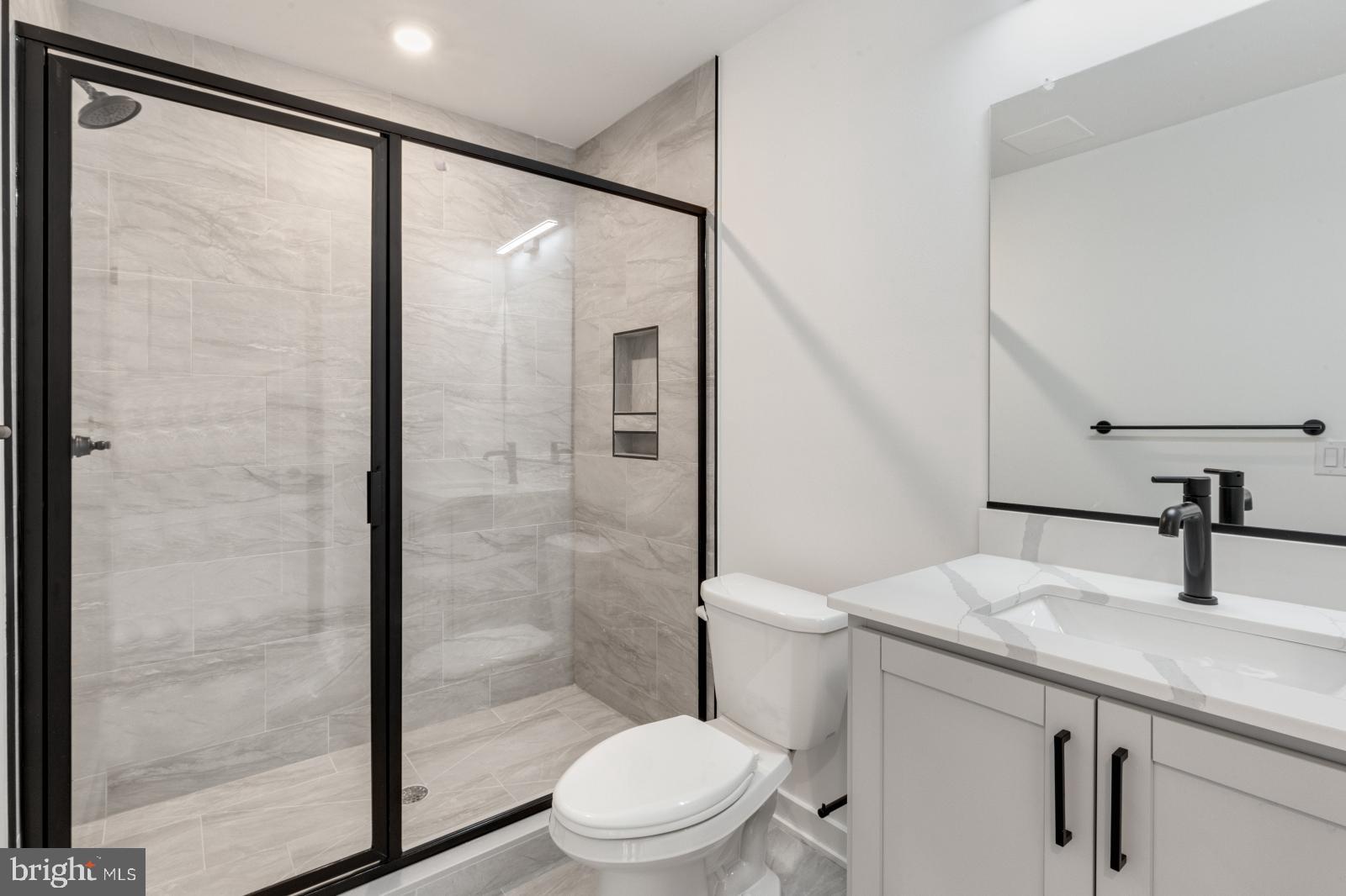 EAST KENSINGTON - Residential Lease