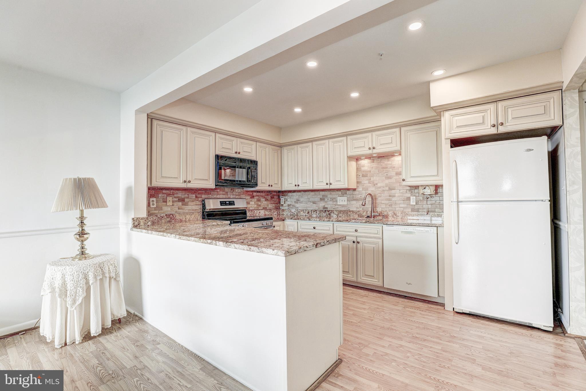 DULANEY TOWERS - Residential
