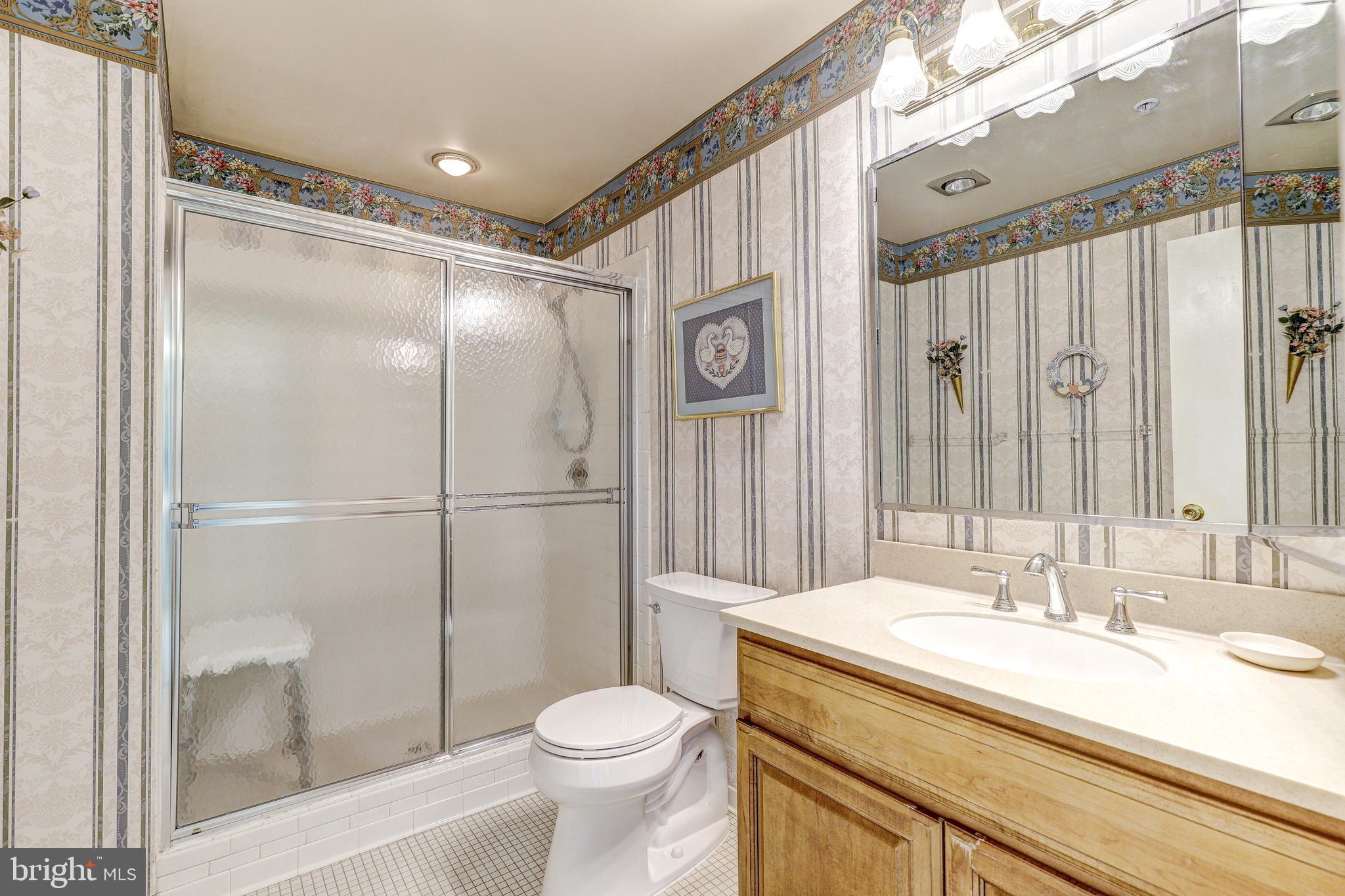 DULANEY TOWERS - Residential