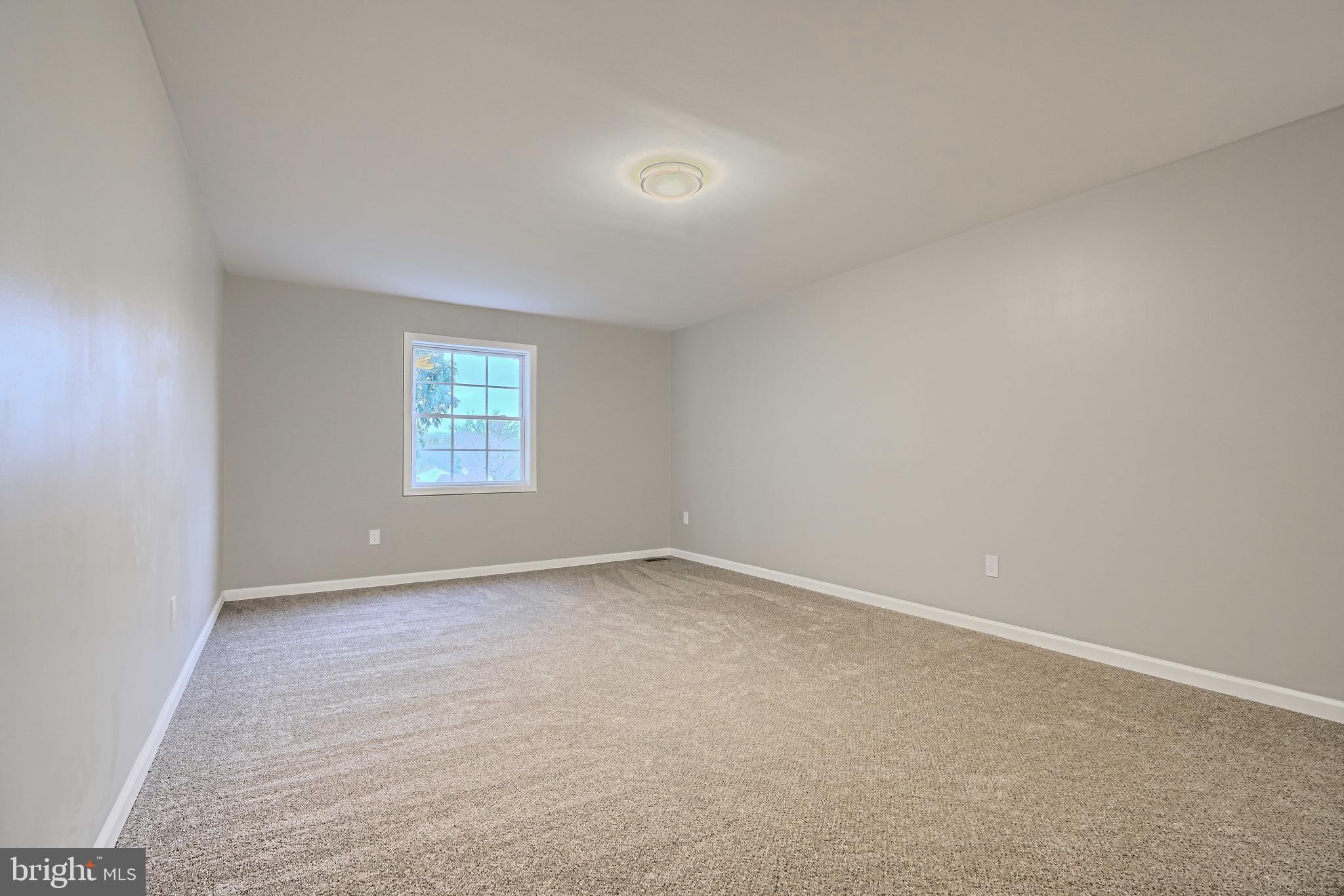 OLDE MILL ESTATES - Residential