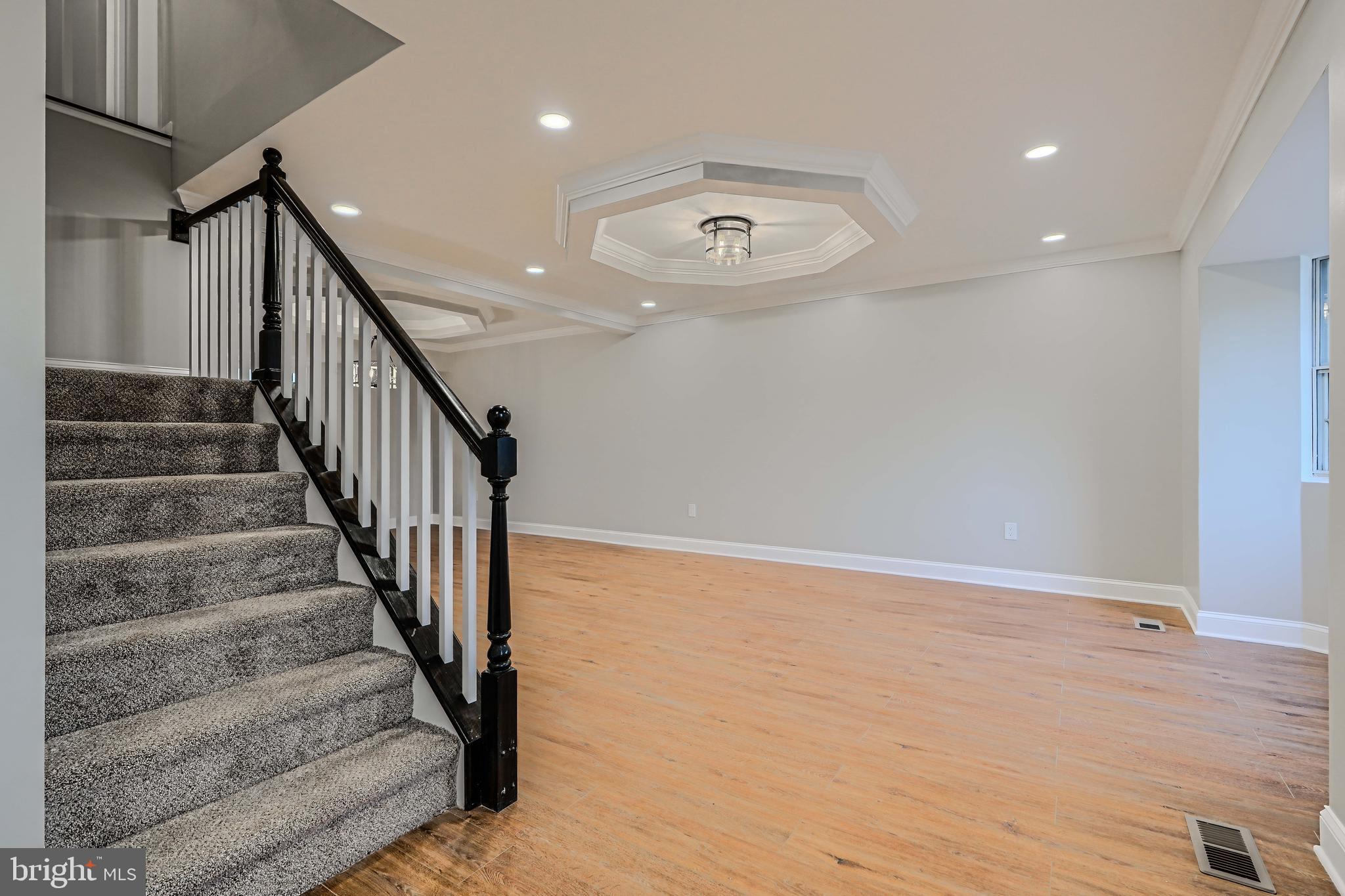 OLDE MILL ESTATES - Residential