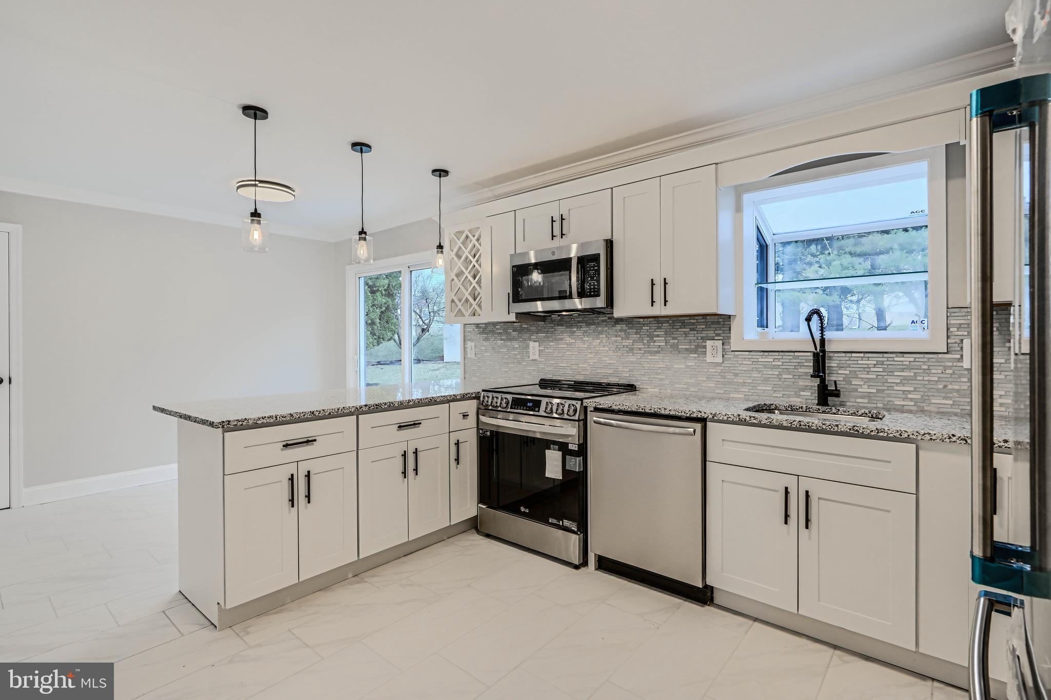OLDE MILL ESTATES - Residential