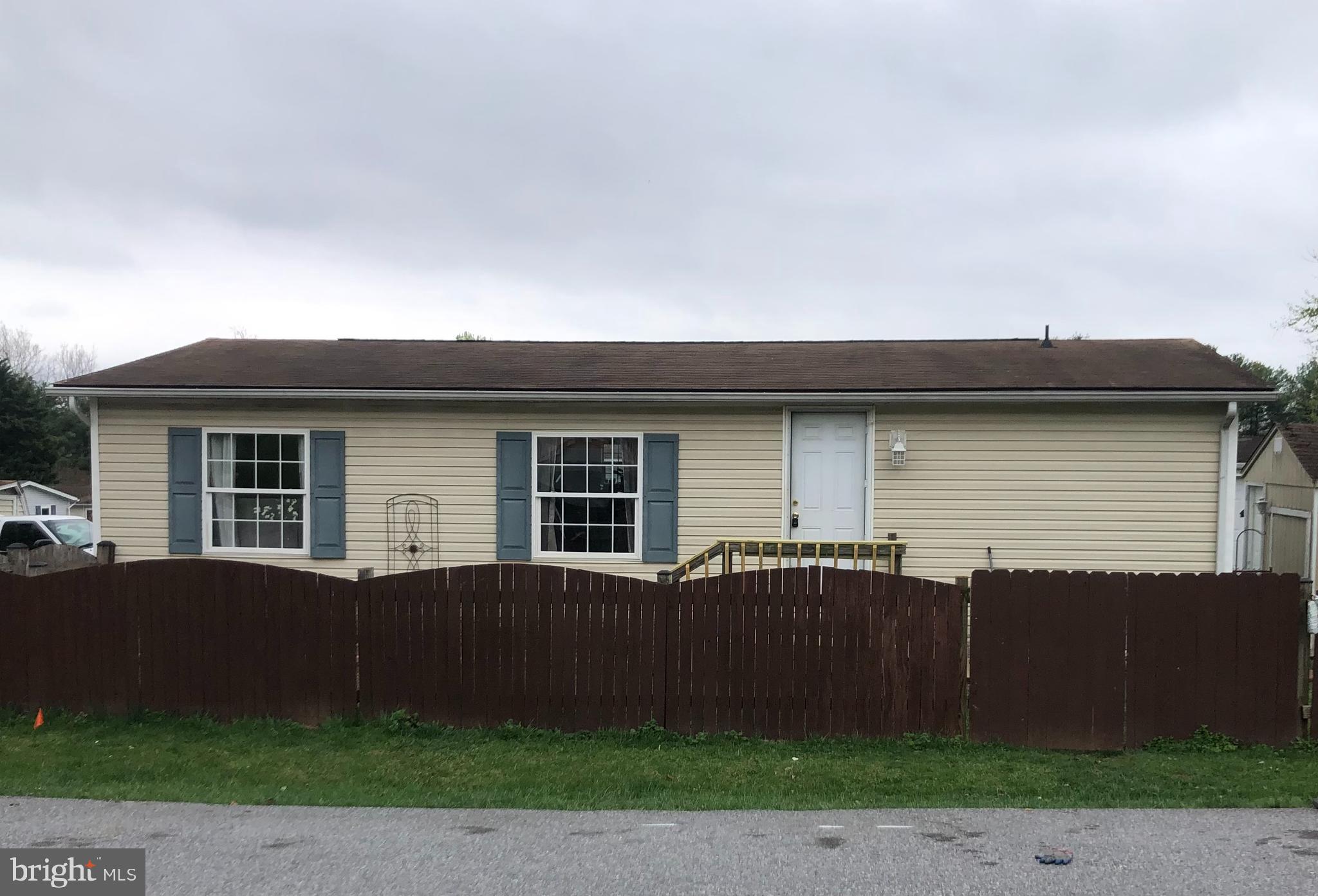 HIGHLAND MANOR - Residential
