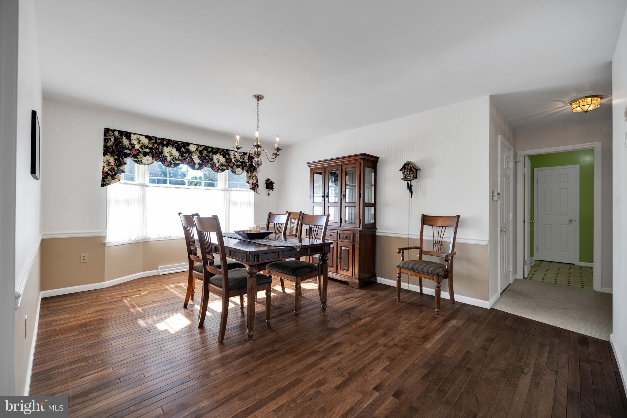 WILSHIRE MEADOWS - Residential