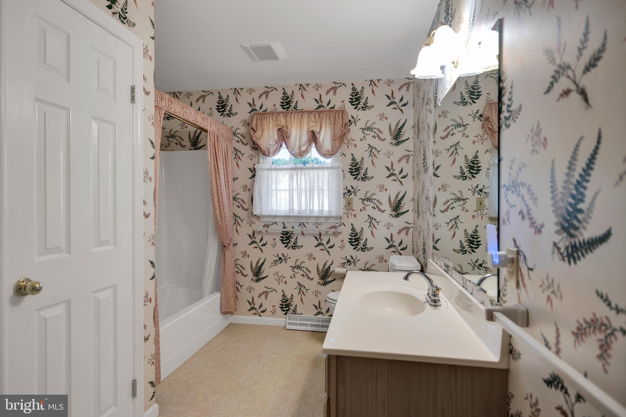 WILSHIRE MEADOWS - Residential