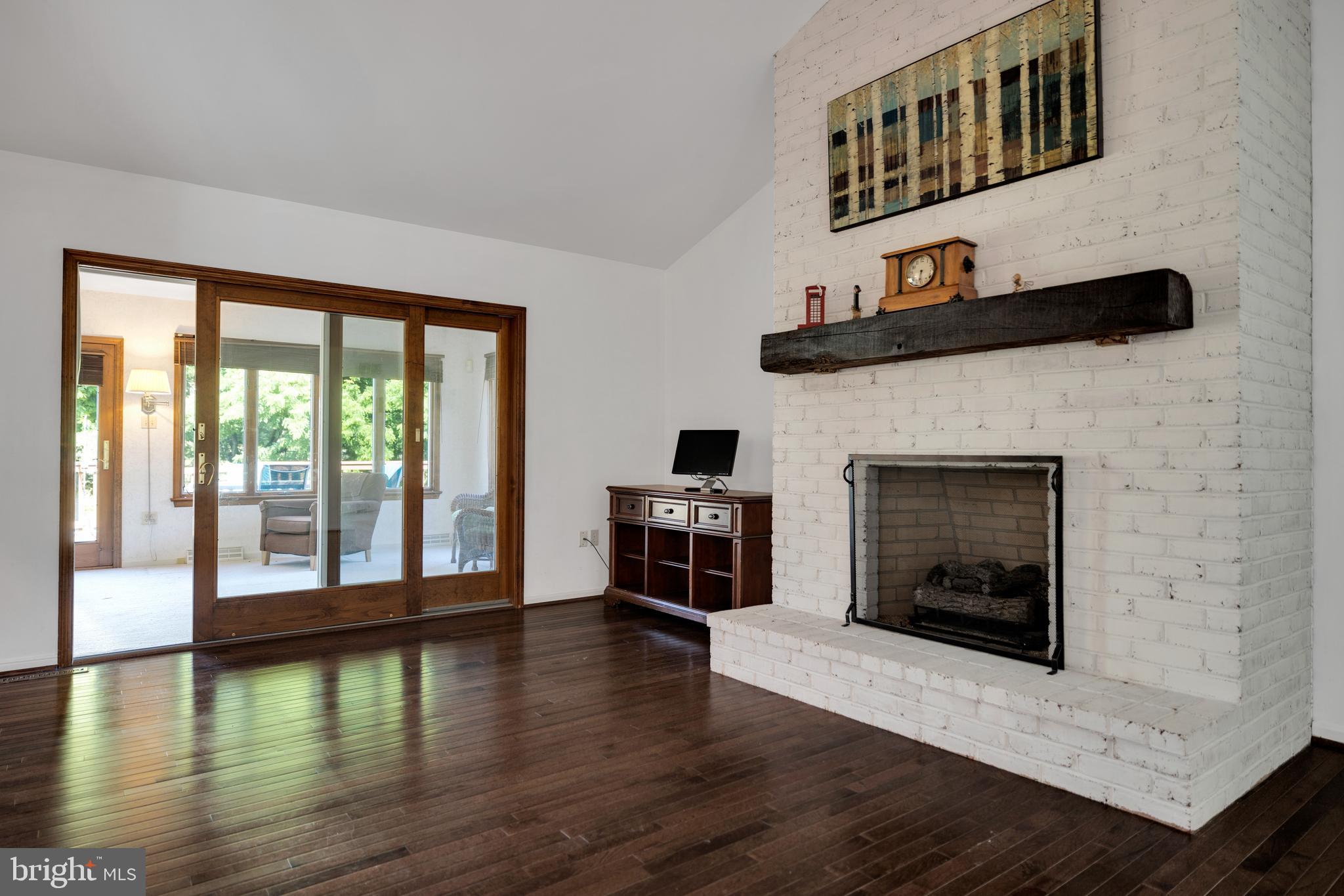 WILSHIRE MEADOWS - Residential