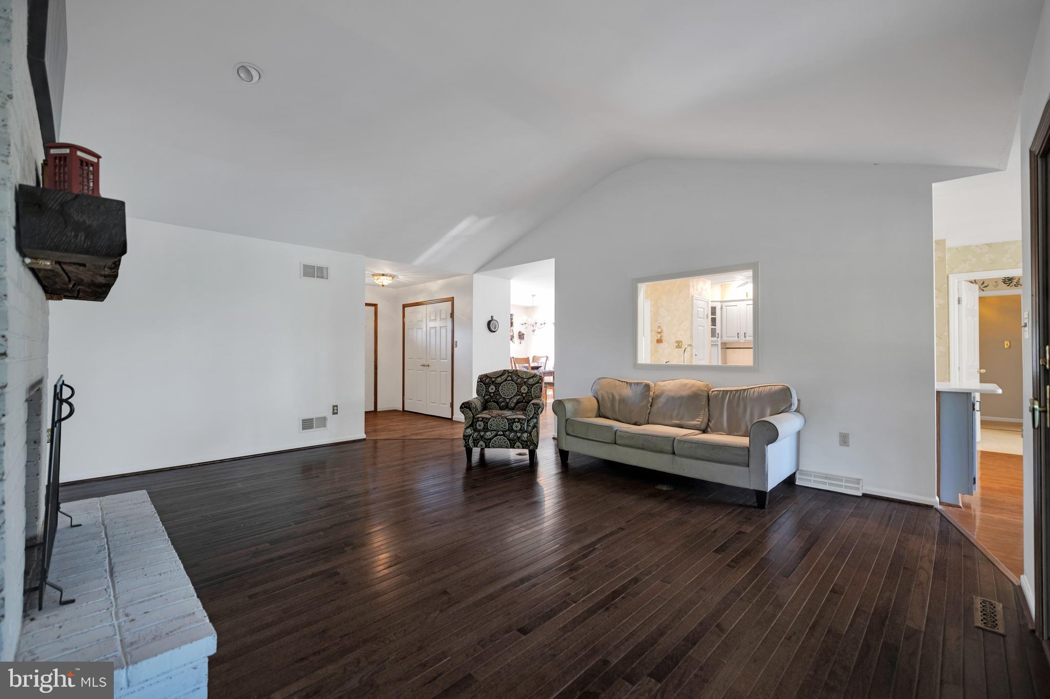 WILSHIRE MEADOWS - Residential