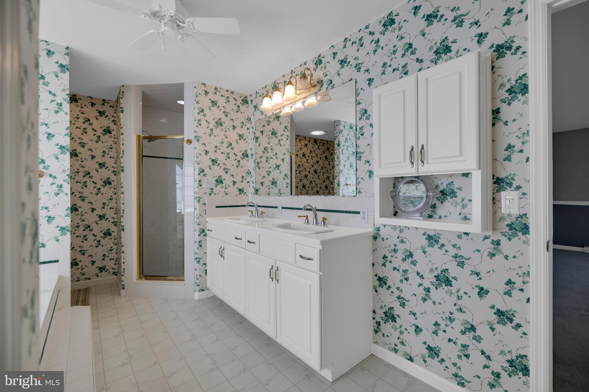 WILSHIRE MEADOWS - Residential
