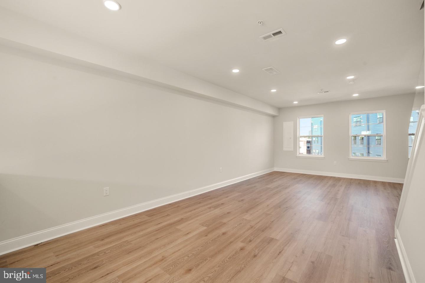 WYNNEFIELD HEIGHTS - Residential
