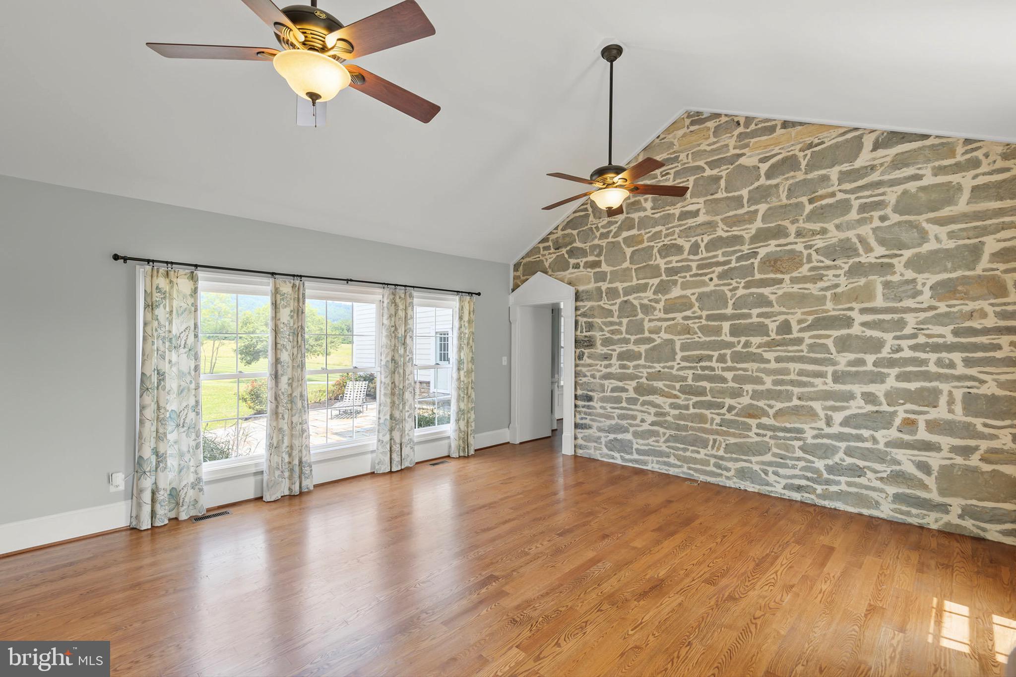 BELLEVILLE FARM - Residential