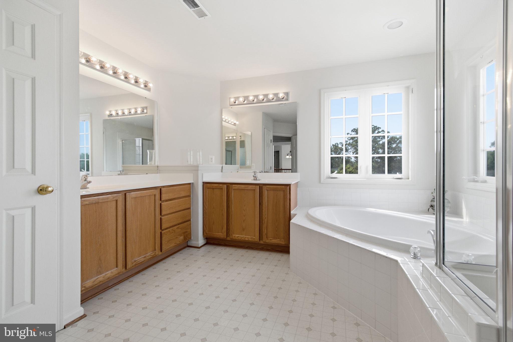 BLOOMS MILL - Residential