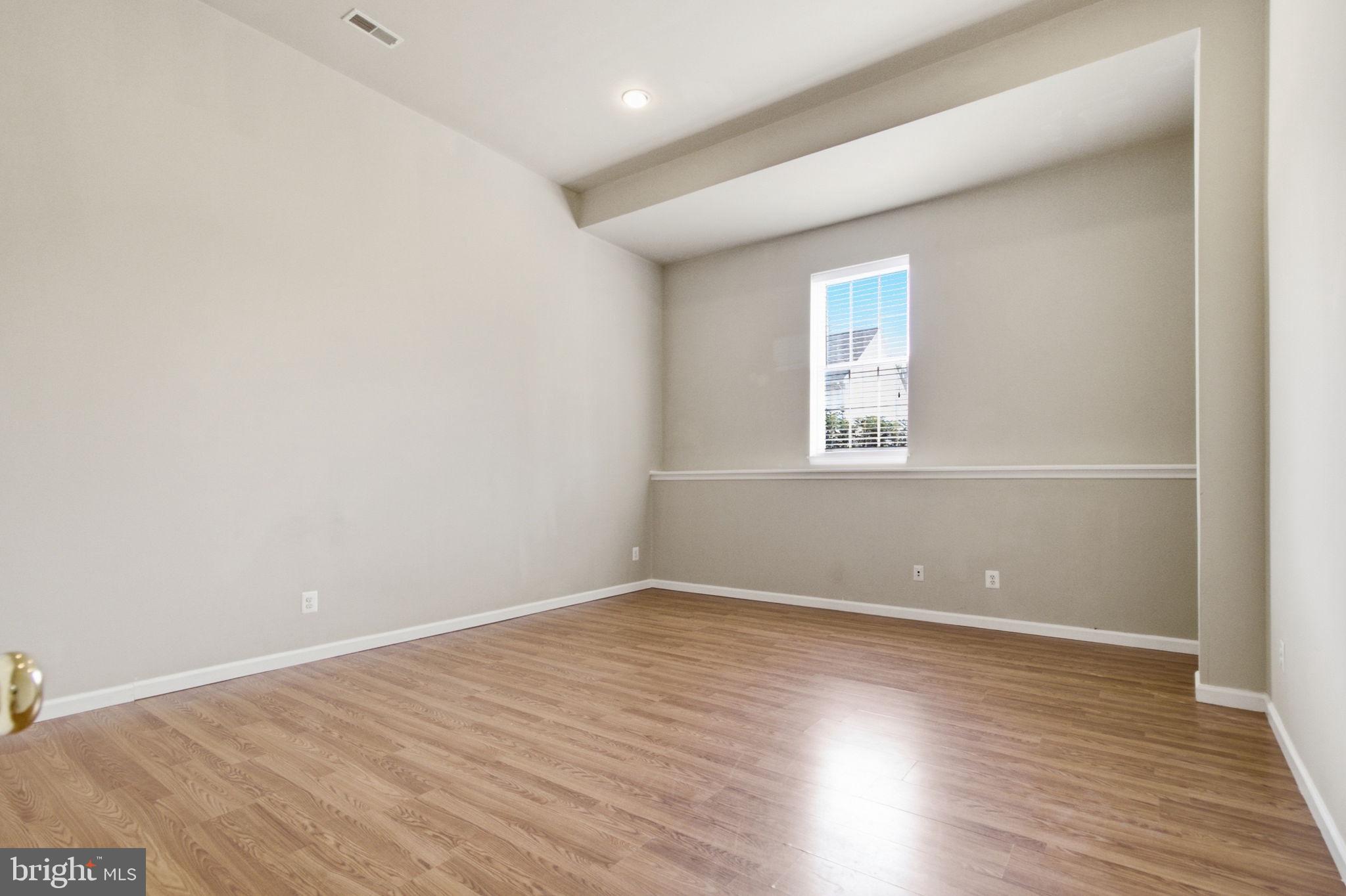 BLOOMS MILL - Residential