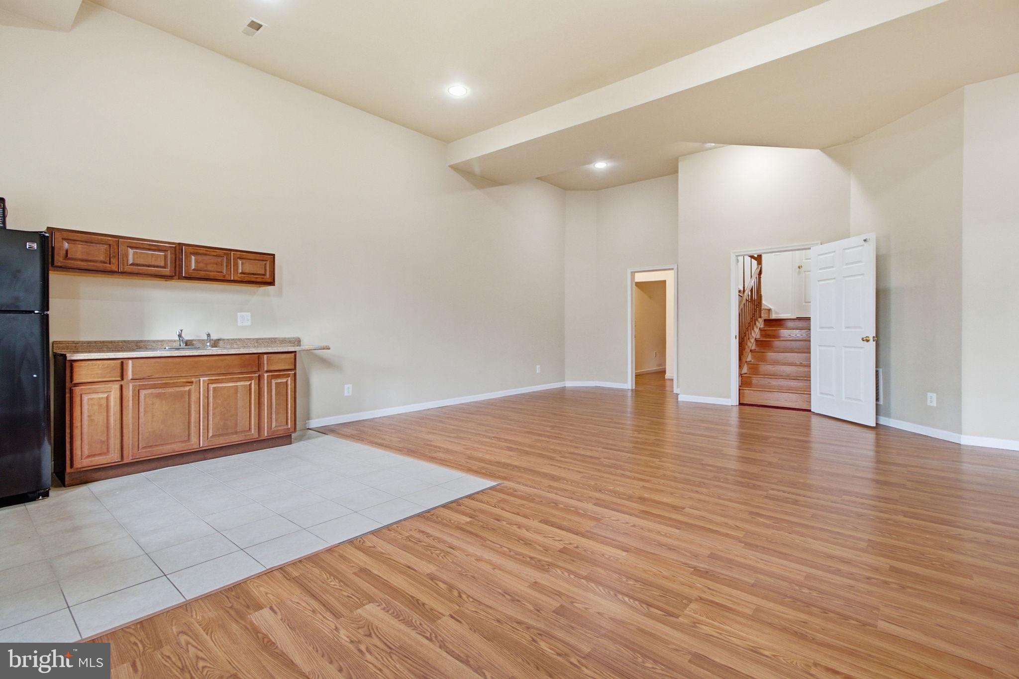 BLOOMS MILL - Residential