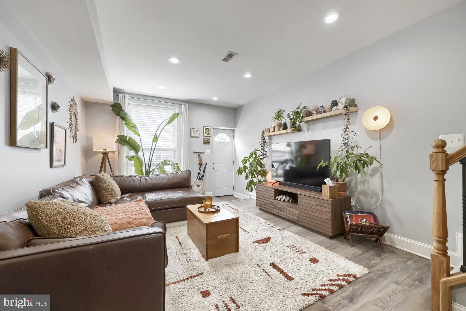 HIGHLANDTOWN - Residential