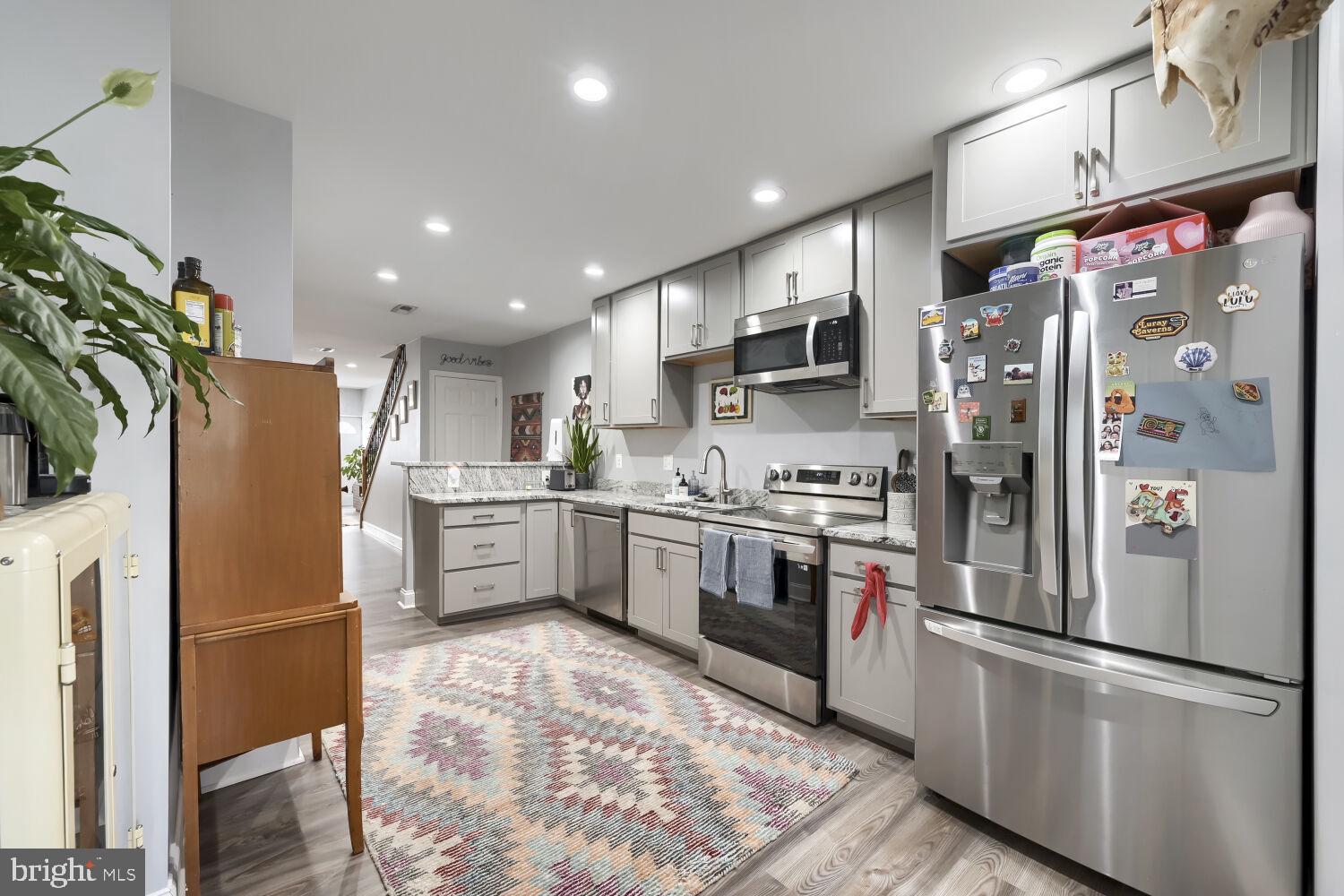 HIGHLANDTOWN - Residential