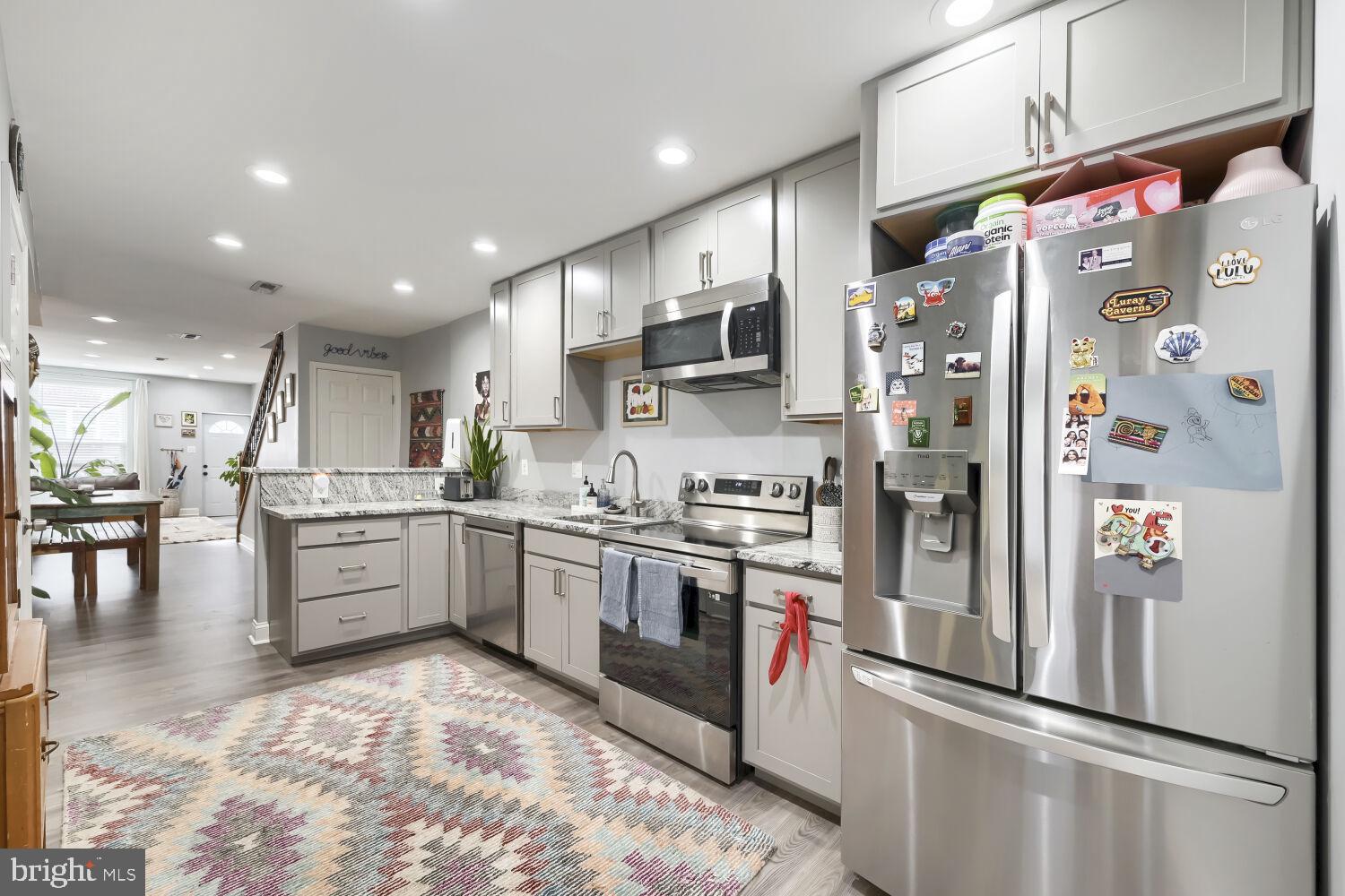 HIGHLANDTOWN - Residential