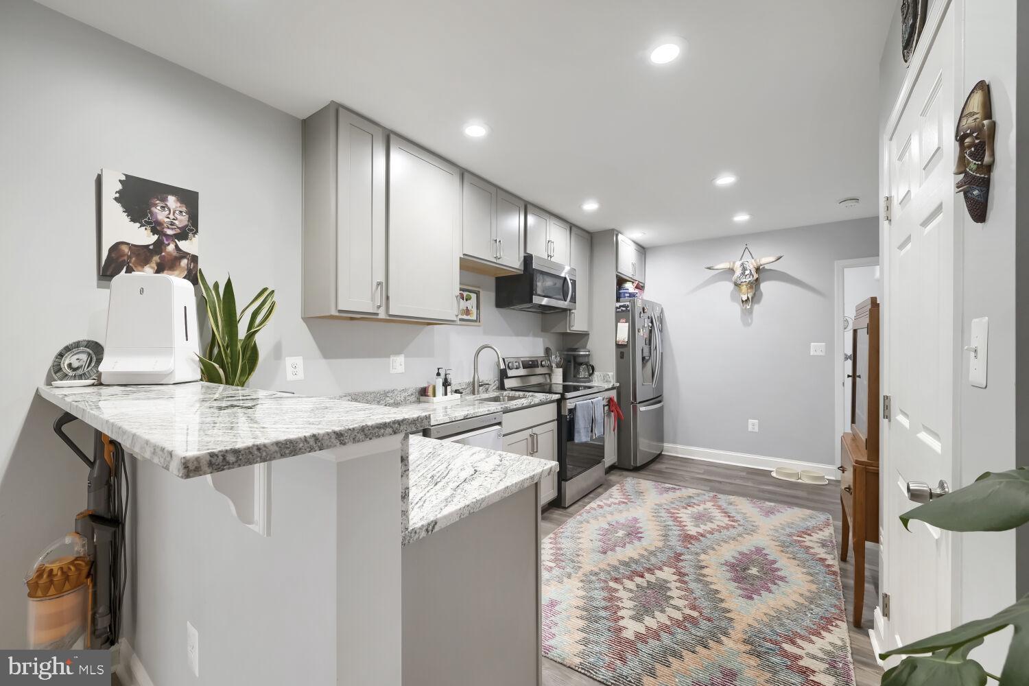 HIGHLANDTOWN - Residential