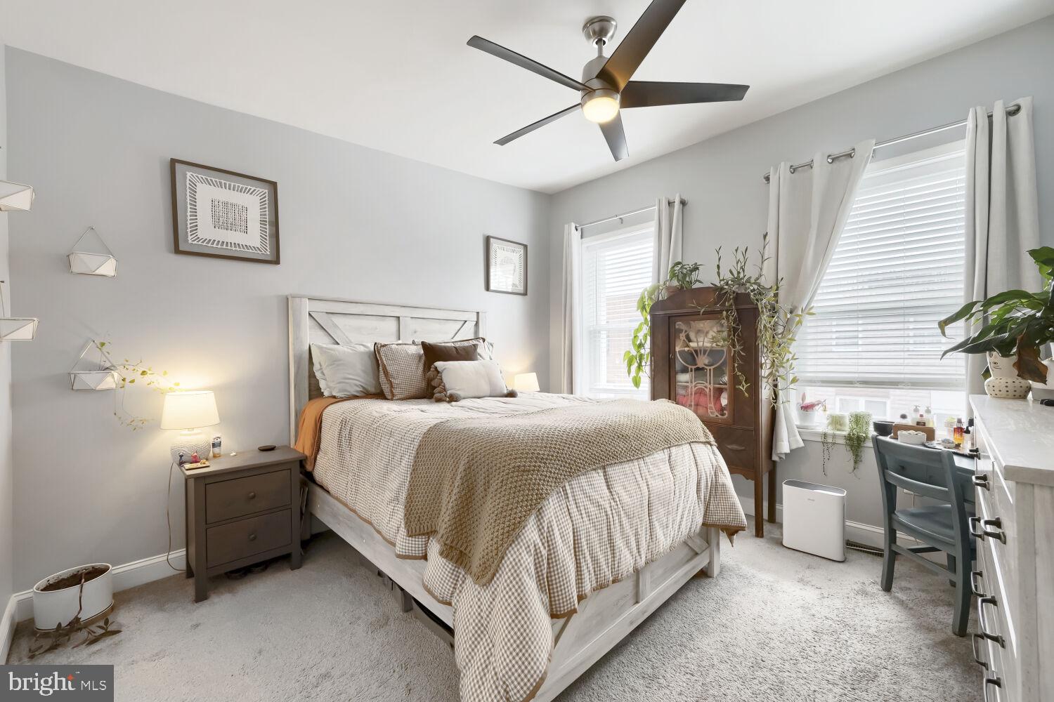 HIGHLANDTOWN - Residential