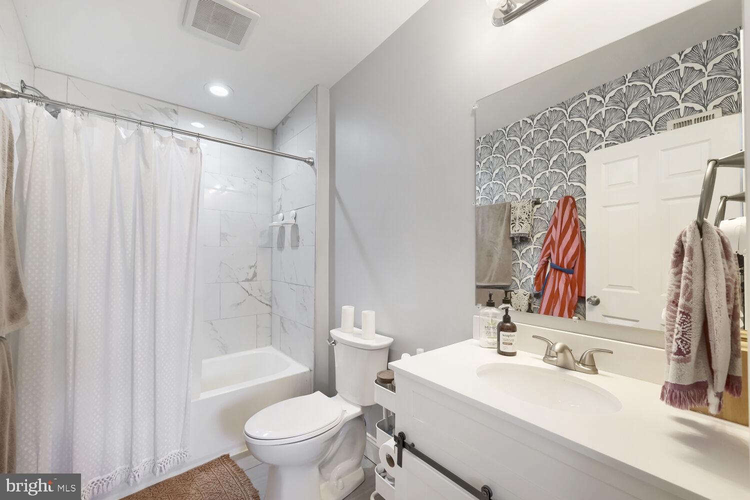HIGHLANDTOWN - Residential