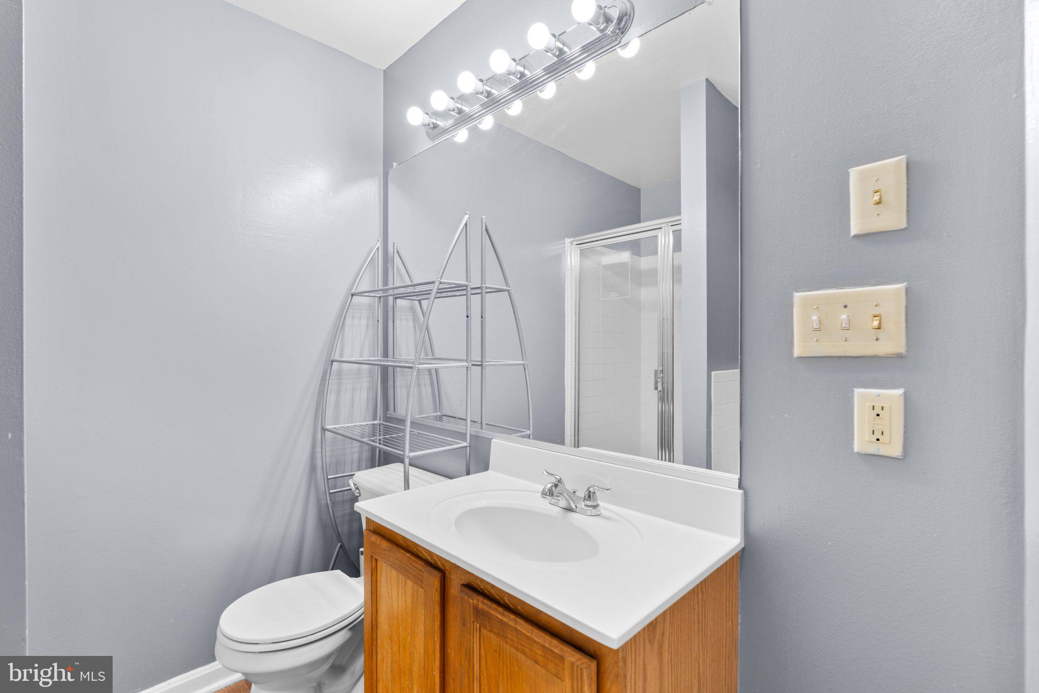 LAKE POINTE AT TOWN CENTER - Residential