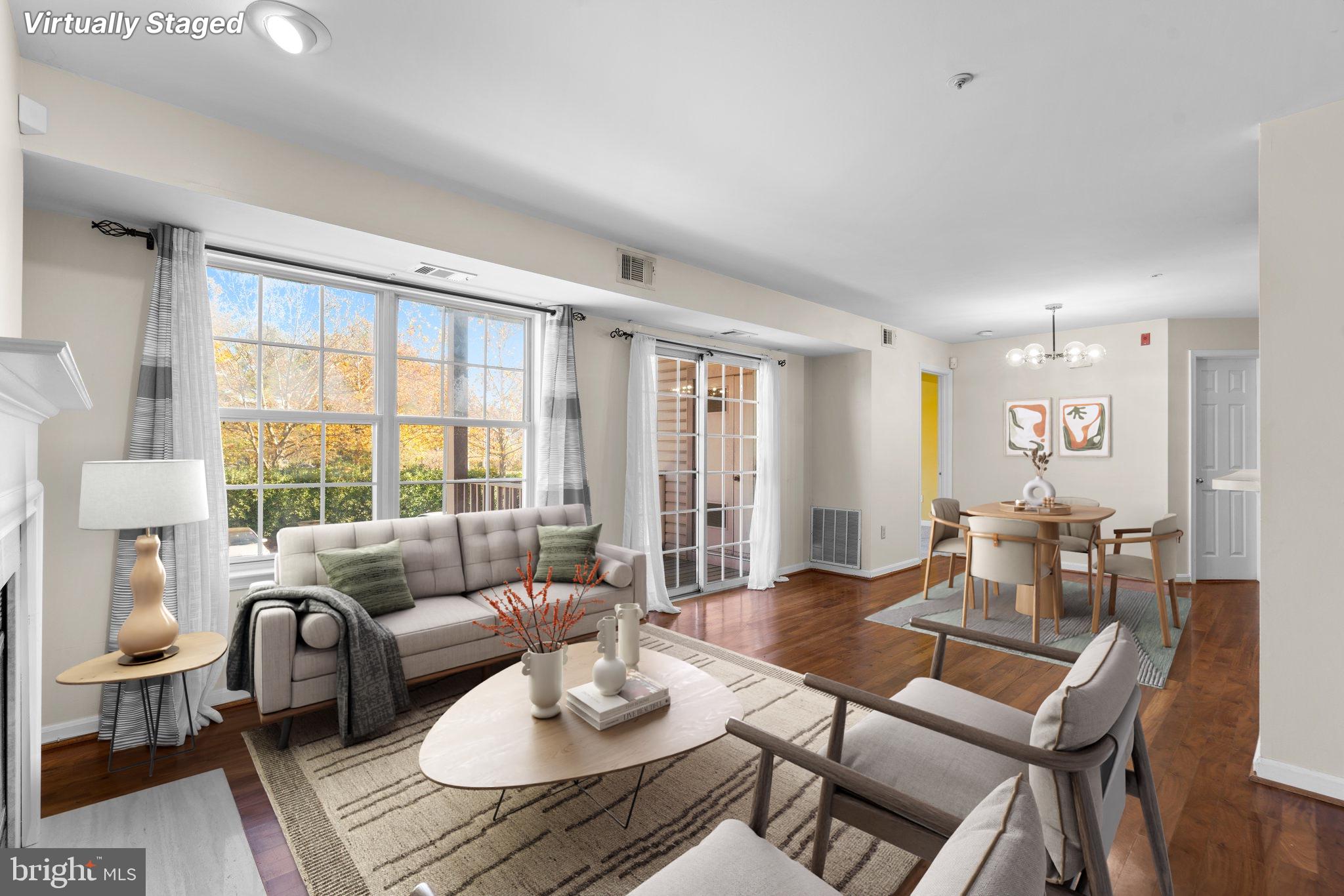LAKE POINTE AT TOWN CENTER - Residential
