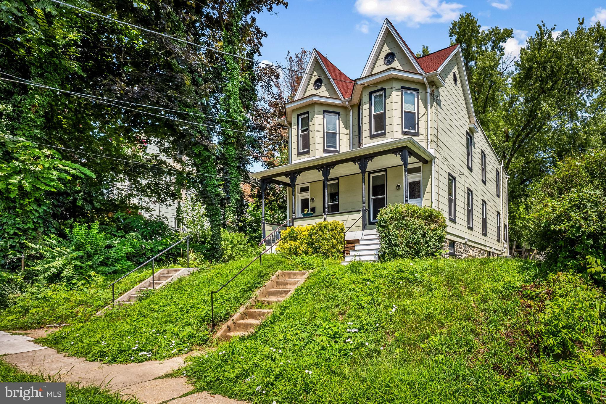 ROLAND PARK - Residential