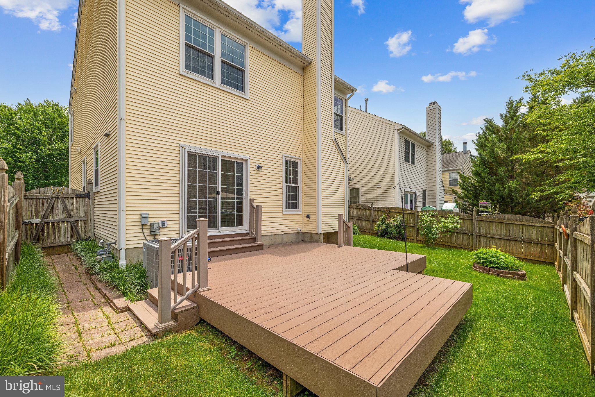 MONTGOMERY VILLAGE - Residential