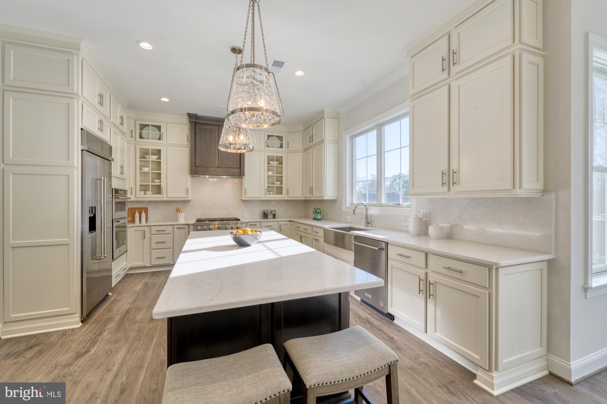 ROLLING RIDGE - Residential