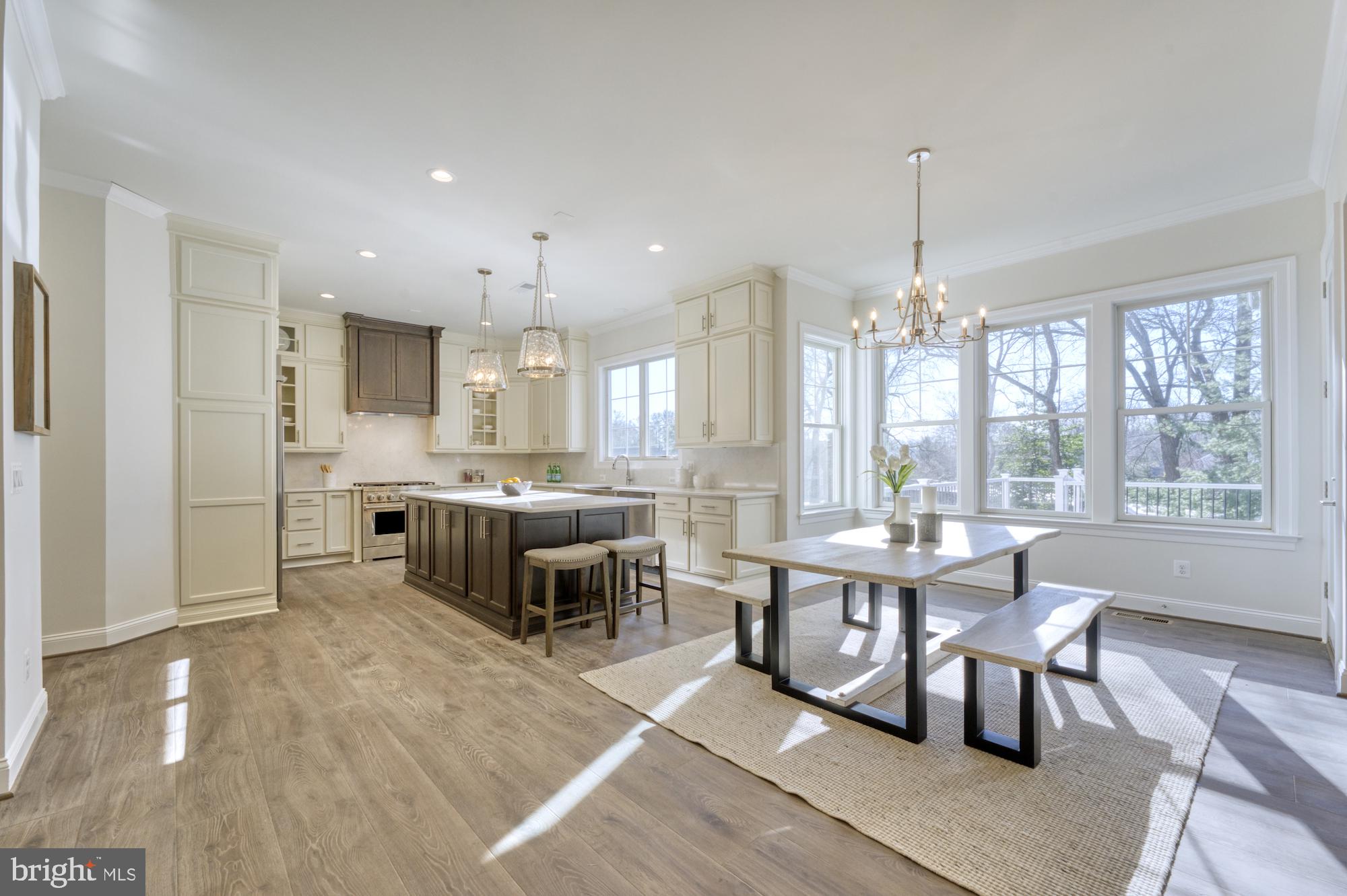 ROLLING RIDGE - Residential