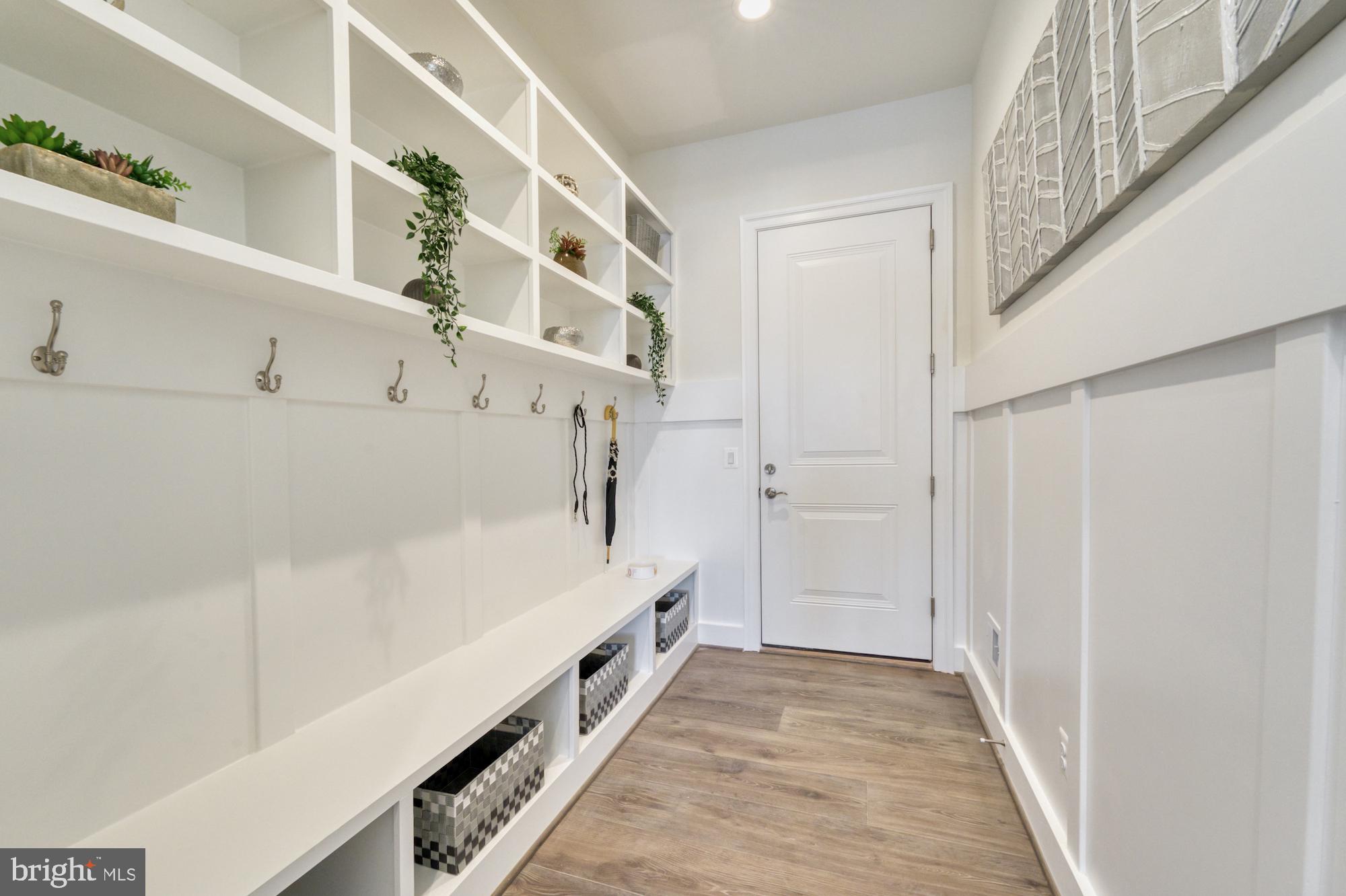 ROLLING RIDGE - Residential
