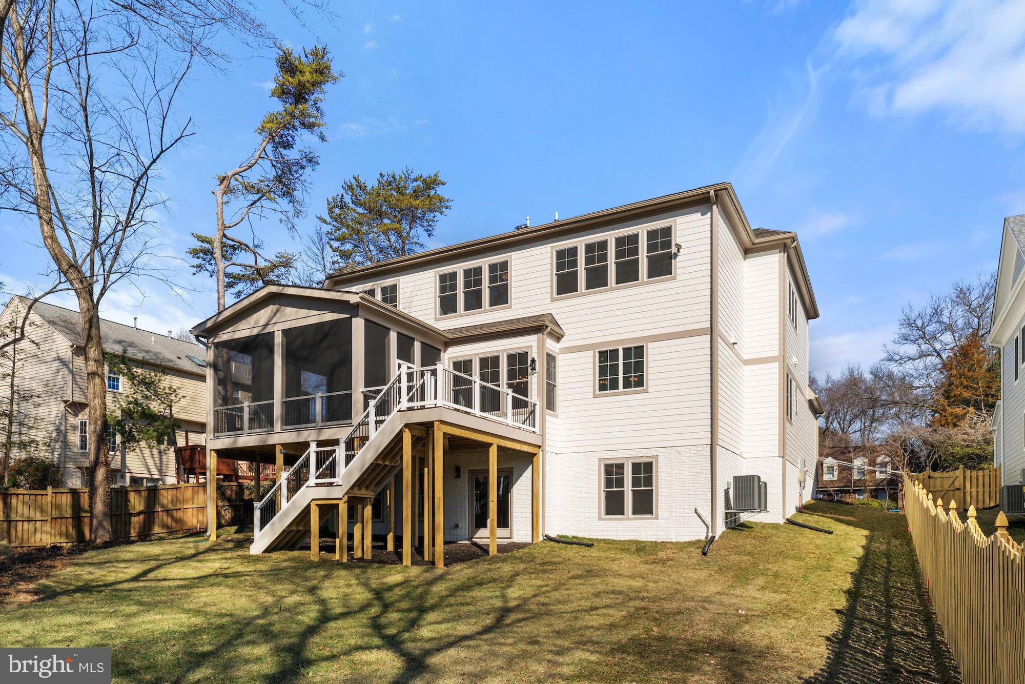 ROLLING RIDGE - Residential