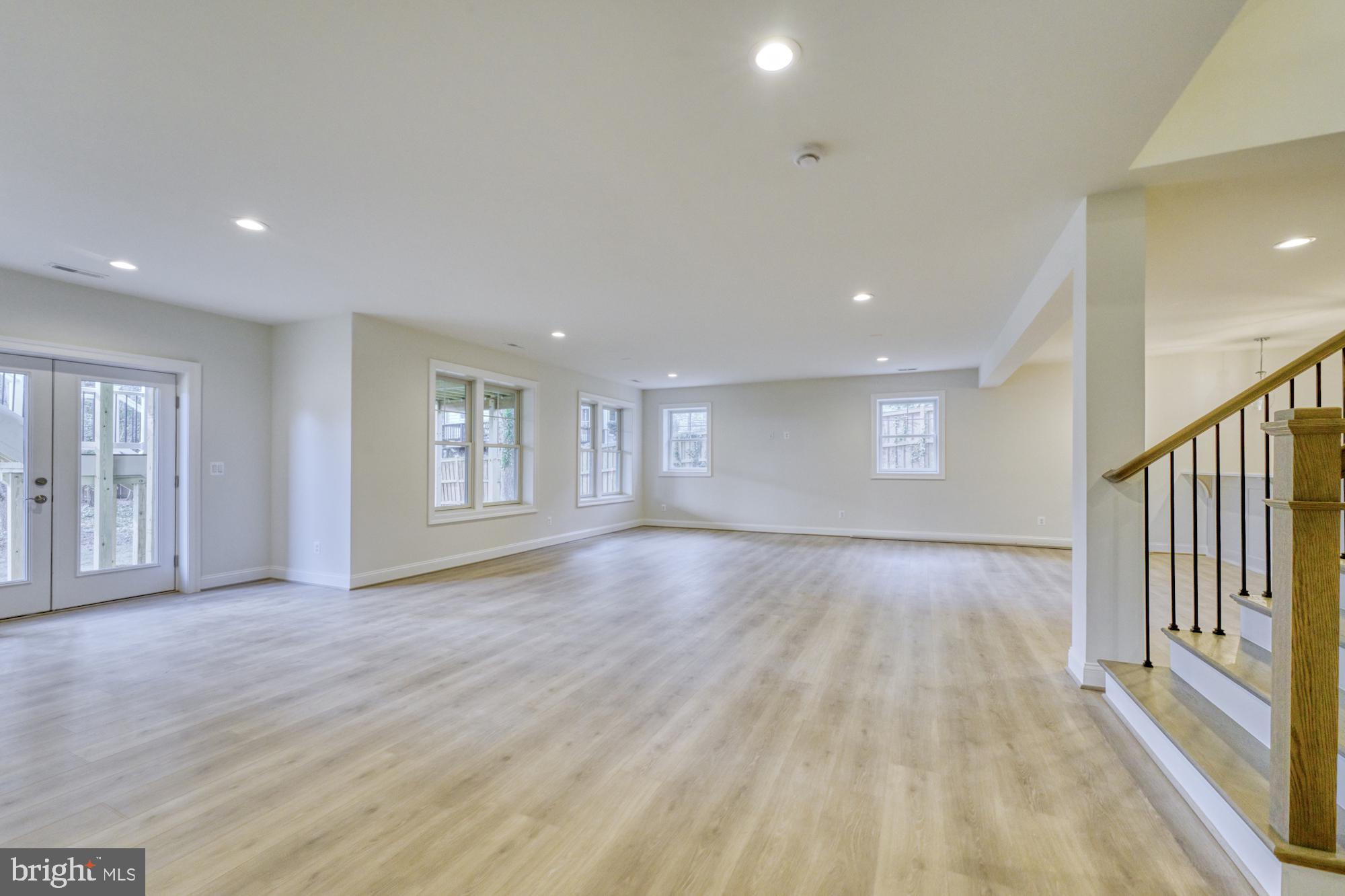ROLLING RIDGE - Residential