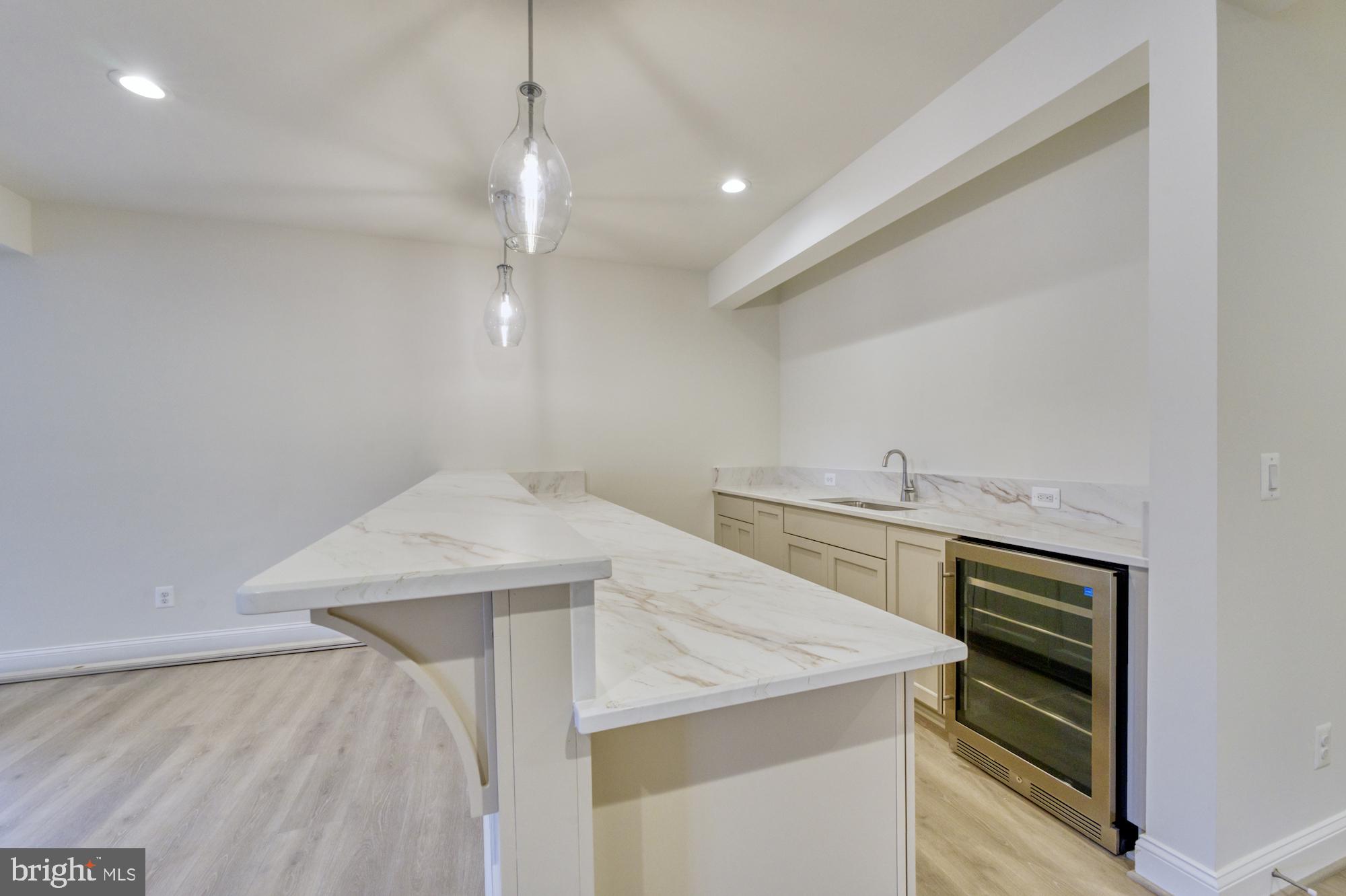 ROLLING RIDGE - Residential