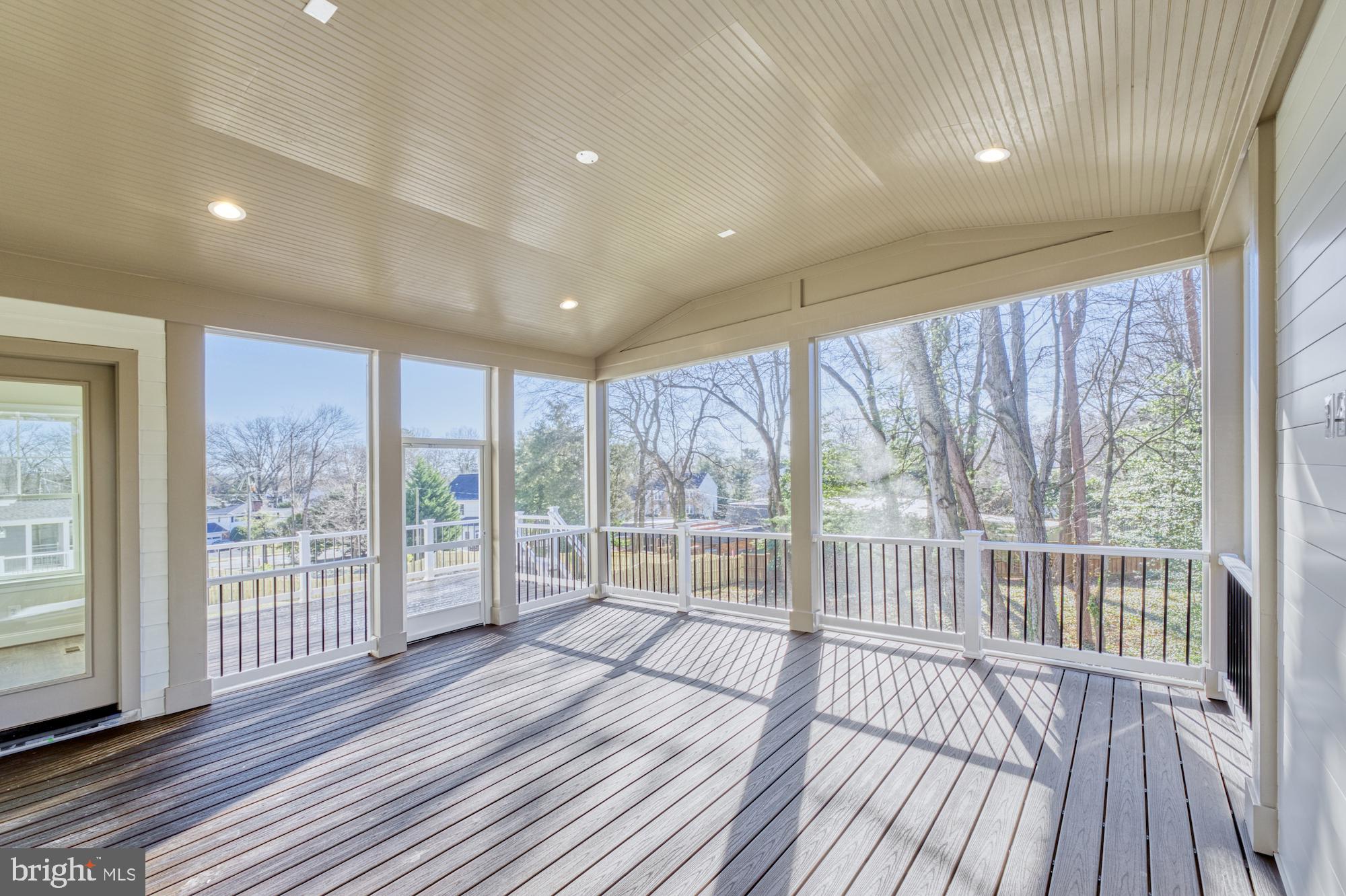 ROLLING RIDGE - Residential