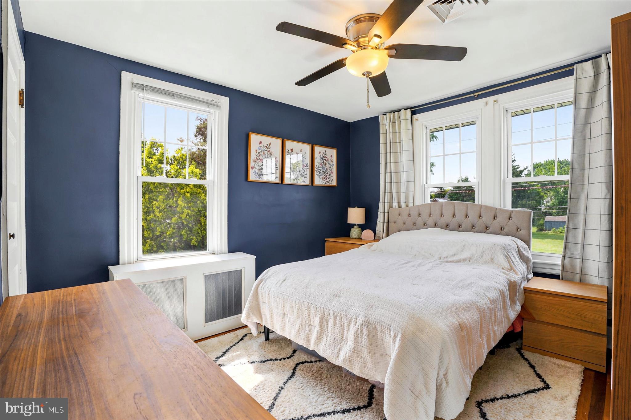 KING MANOR - Residential