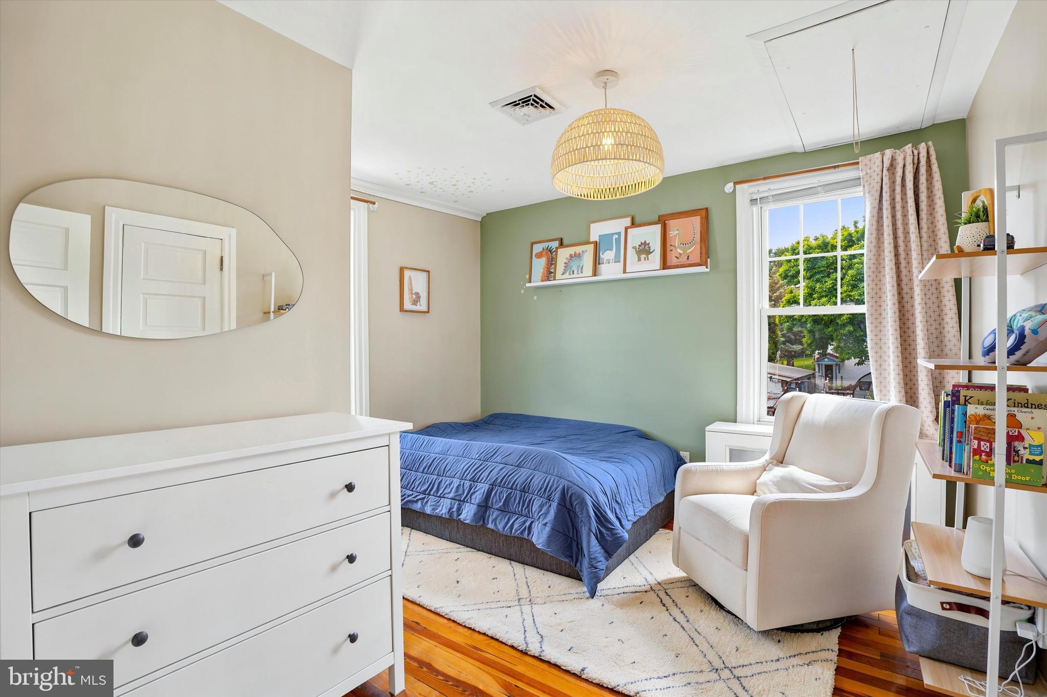 KING MANOR - Residential