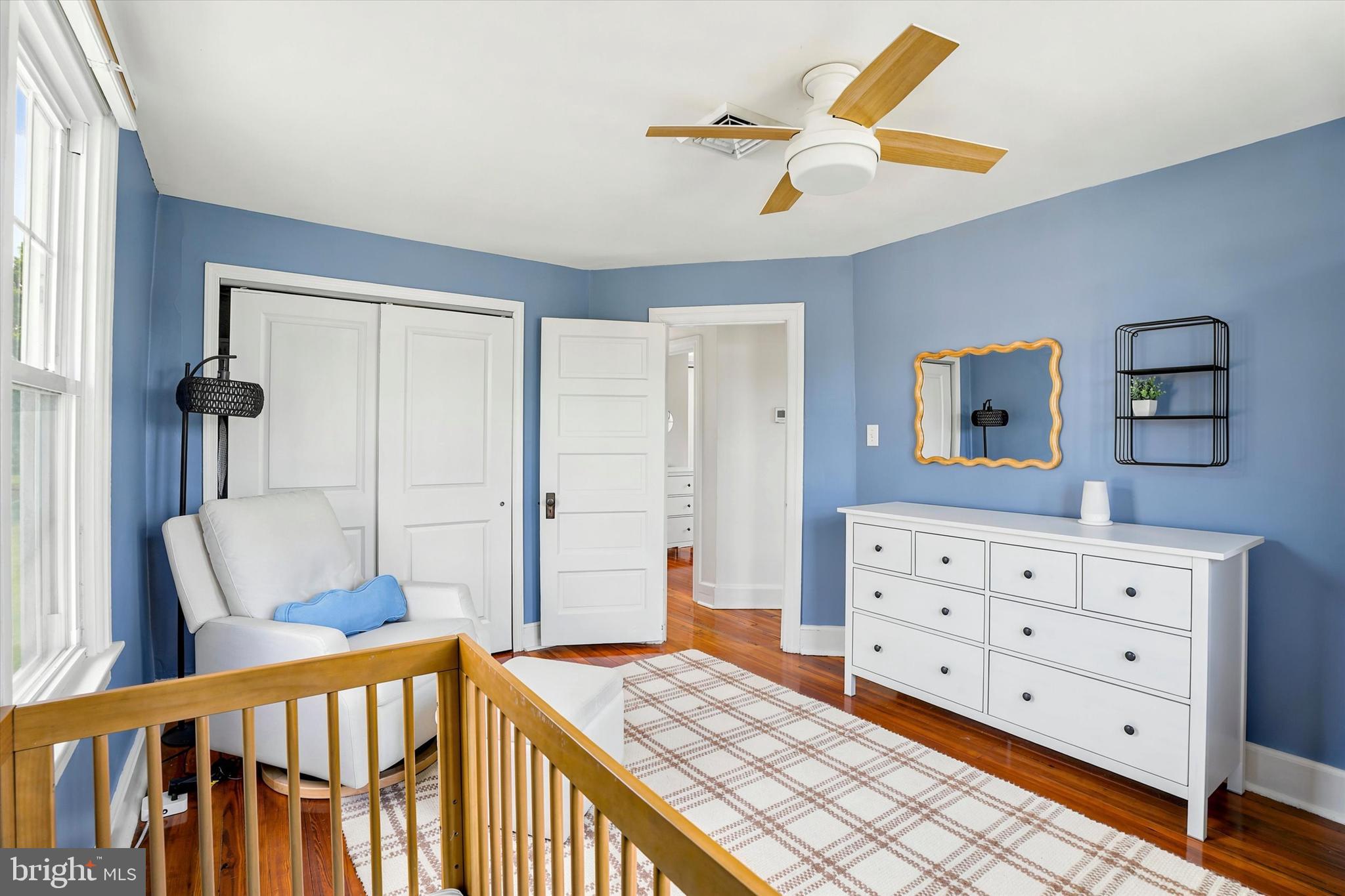 KING MANOR - Residential