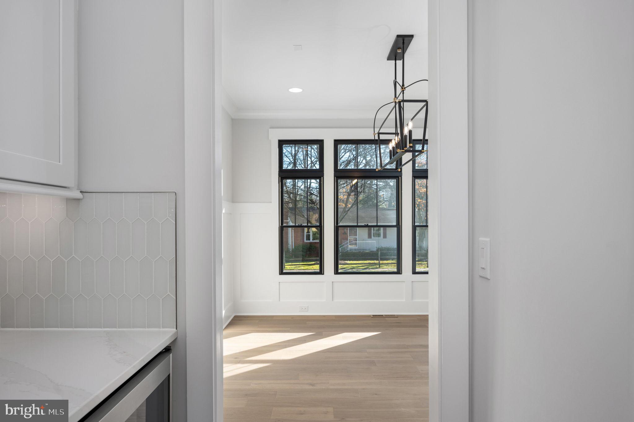 VIENNA WOODS - Residential
