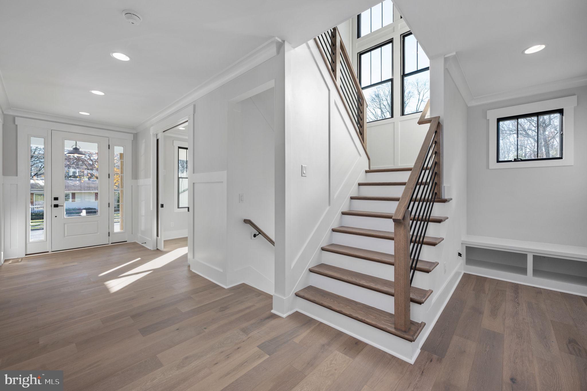 VIENNA WOODS - Residential