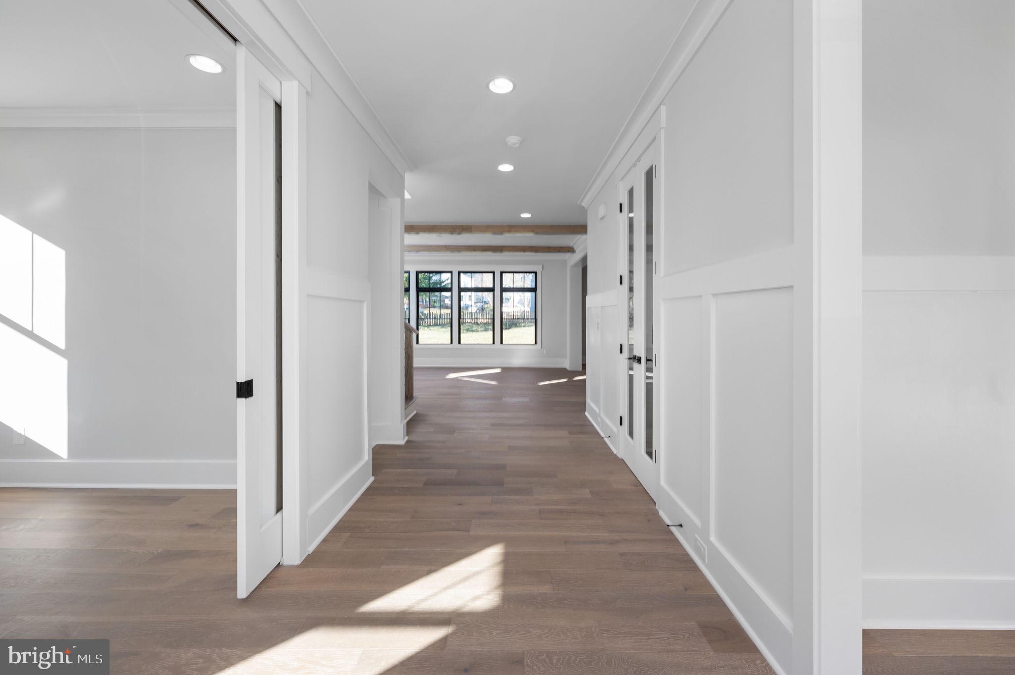 VIENNA WOODS - Residential