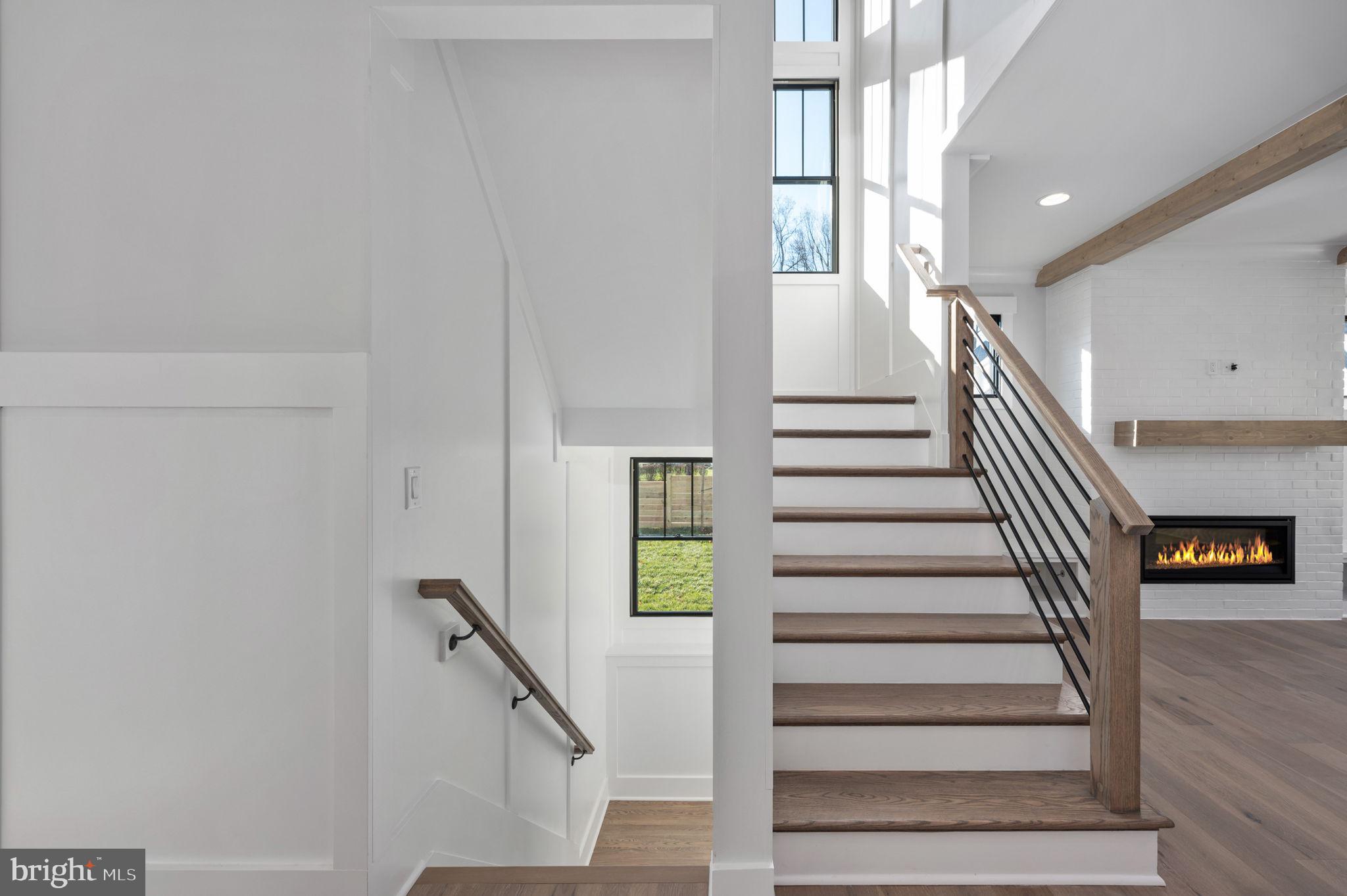 VIENNA WOODS - Residential